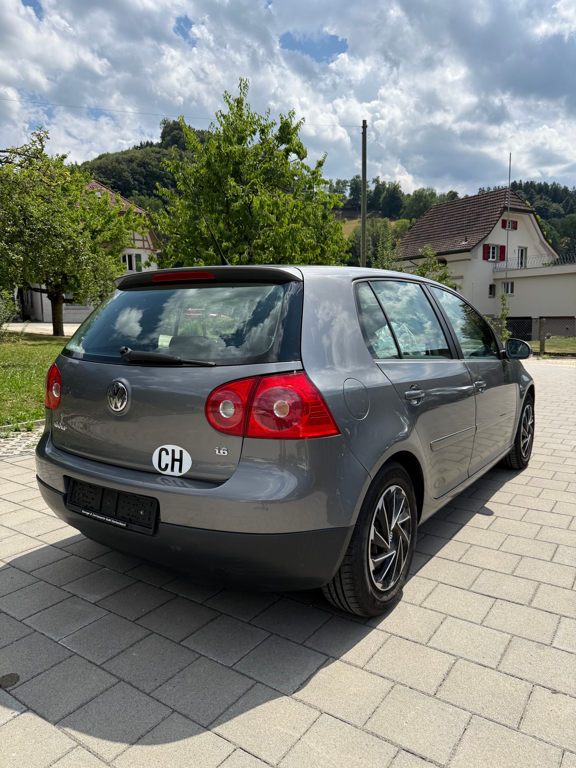 VW GOLF-image-6