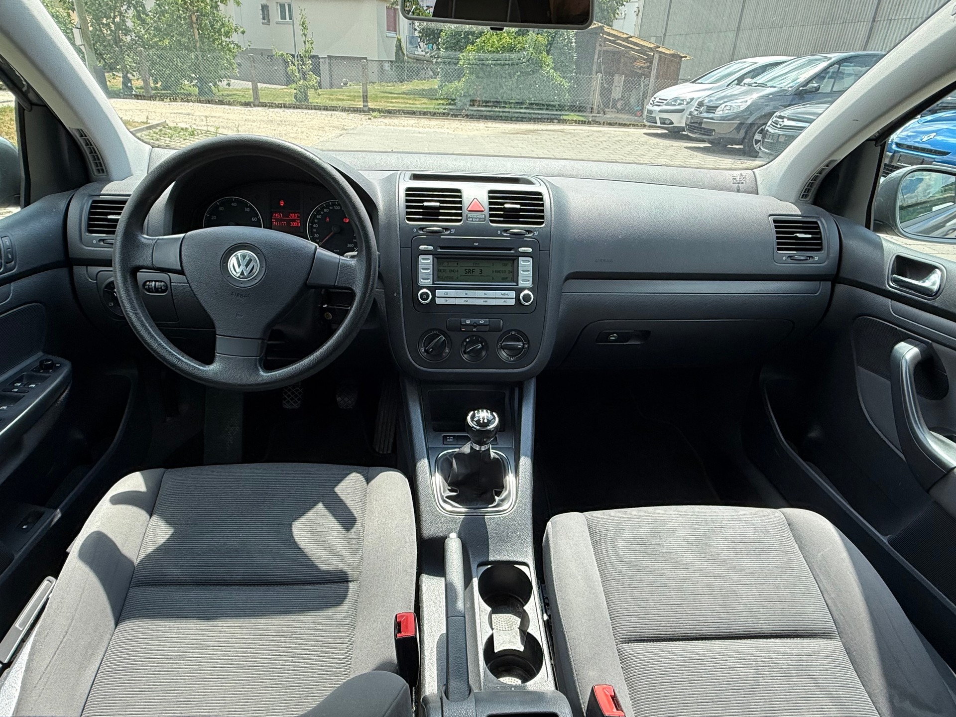 VW GOLF-image-8