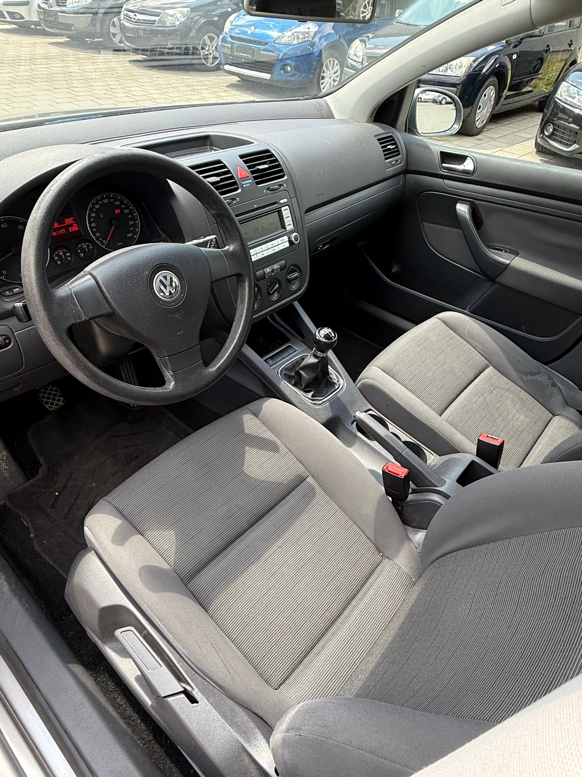 VW GOLF-image-9