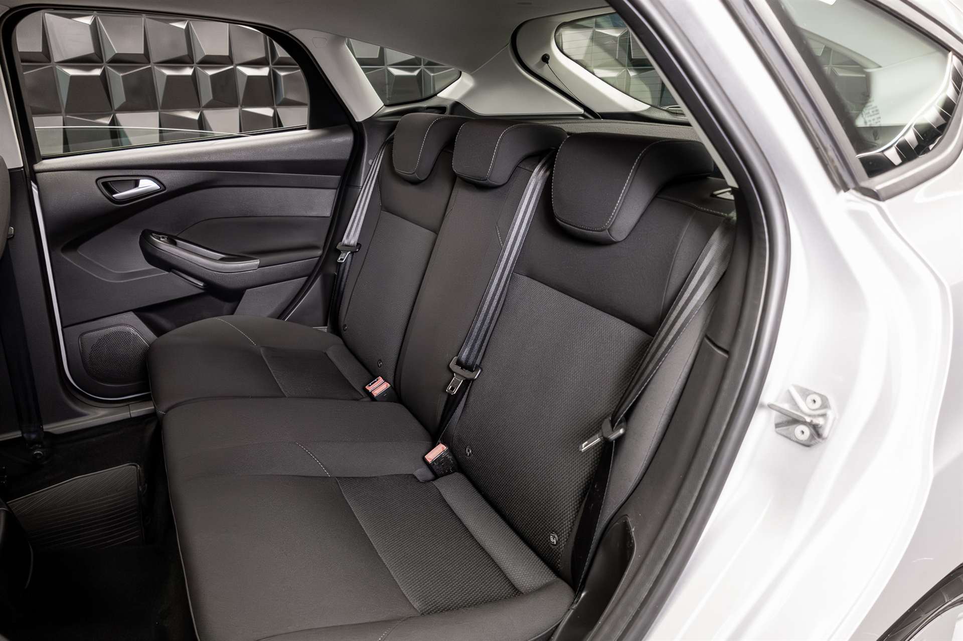 FORD Focus 1.5 TDCi Trend PowerShift-image-17