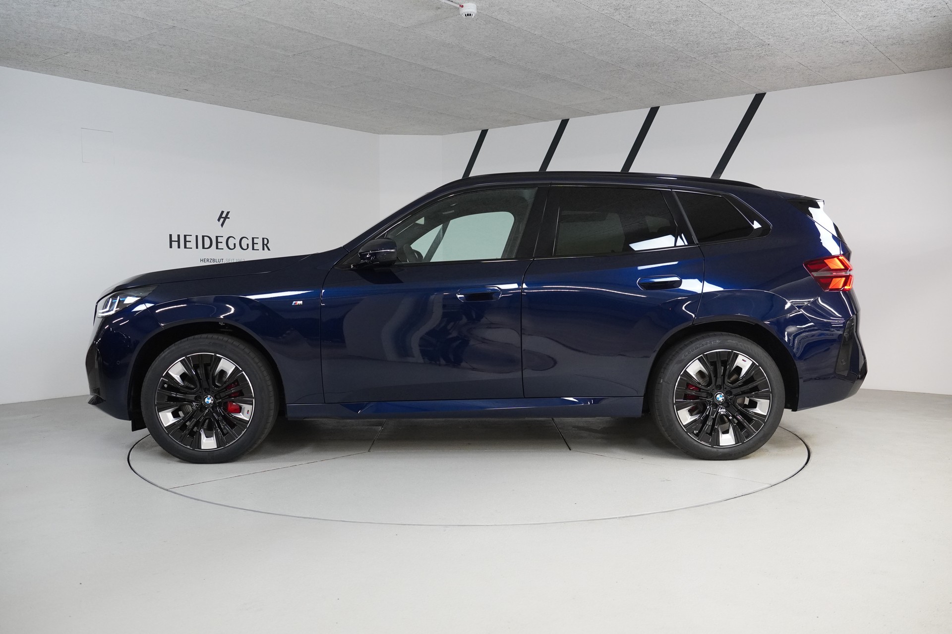 BMW X3 xDrive 48V 40d M Sport Pro-showroom-element-3