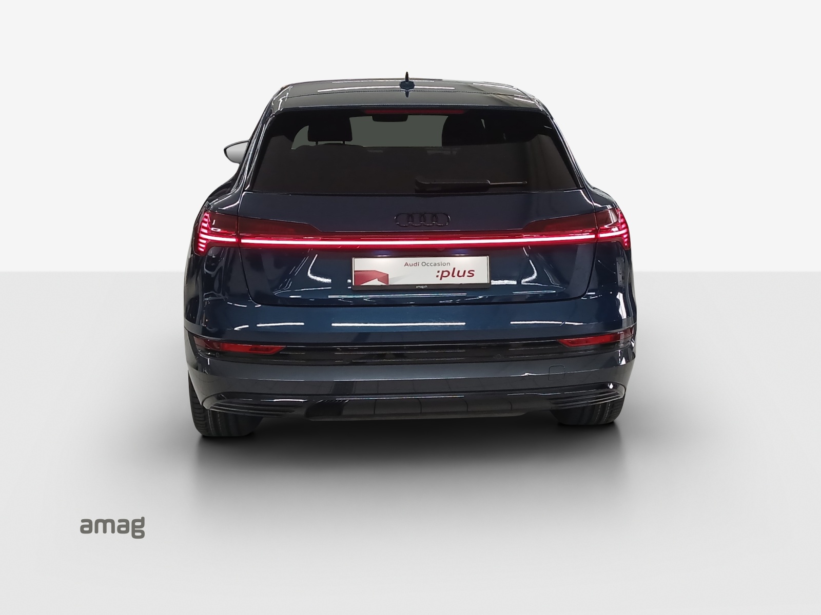 AUDI e-tron 55 Advanced Black Edition quattro-image-3