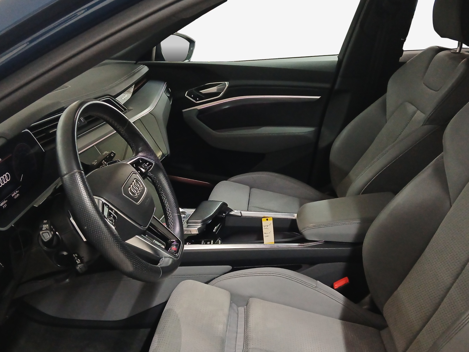 AUDI e-tron 55 Advanced Black Edition quattro-image-7