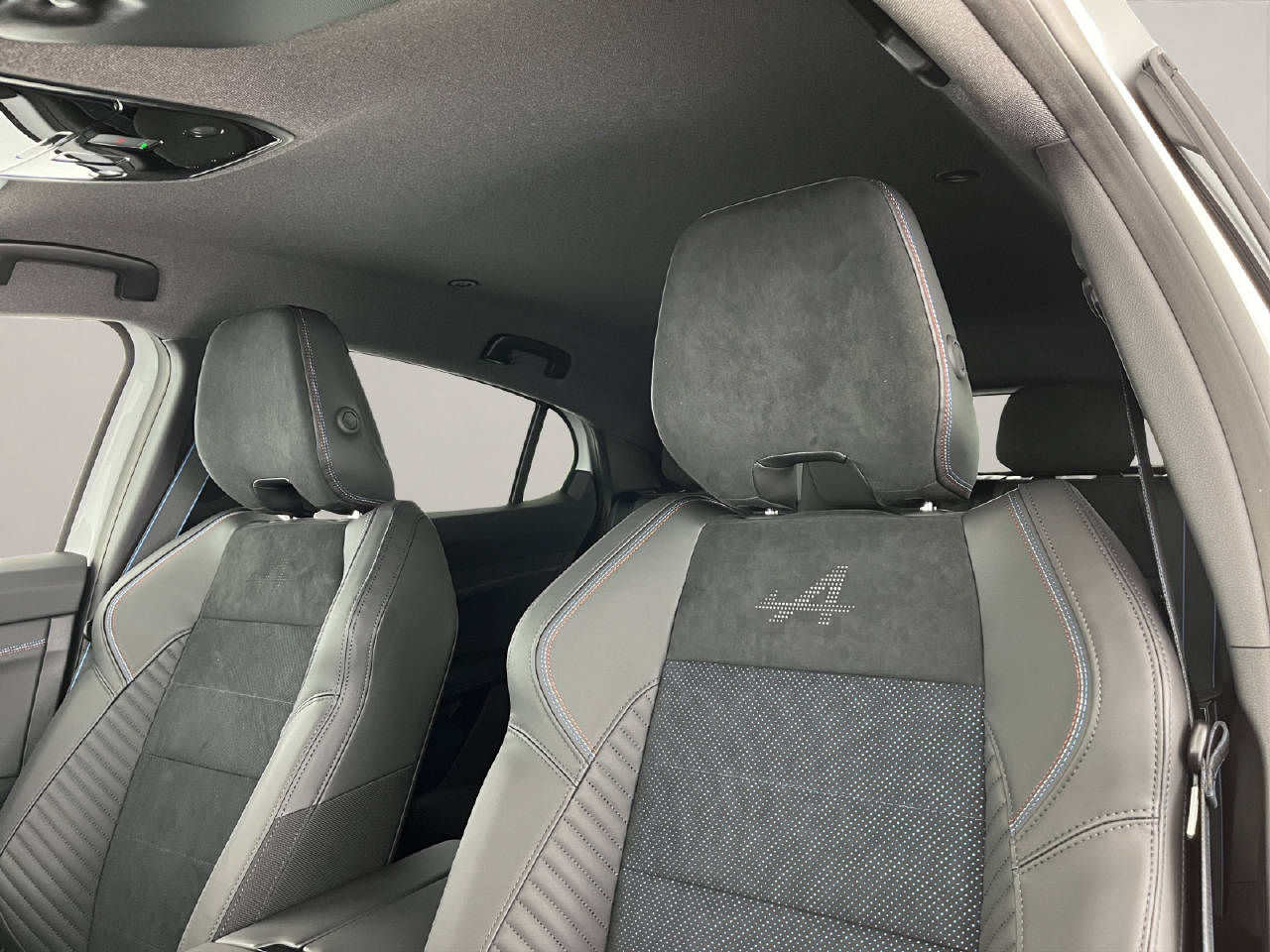 RENAULT Rafale 1.2 E-Tech Plug-in Atelier Alpine-image-14