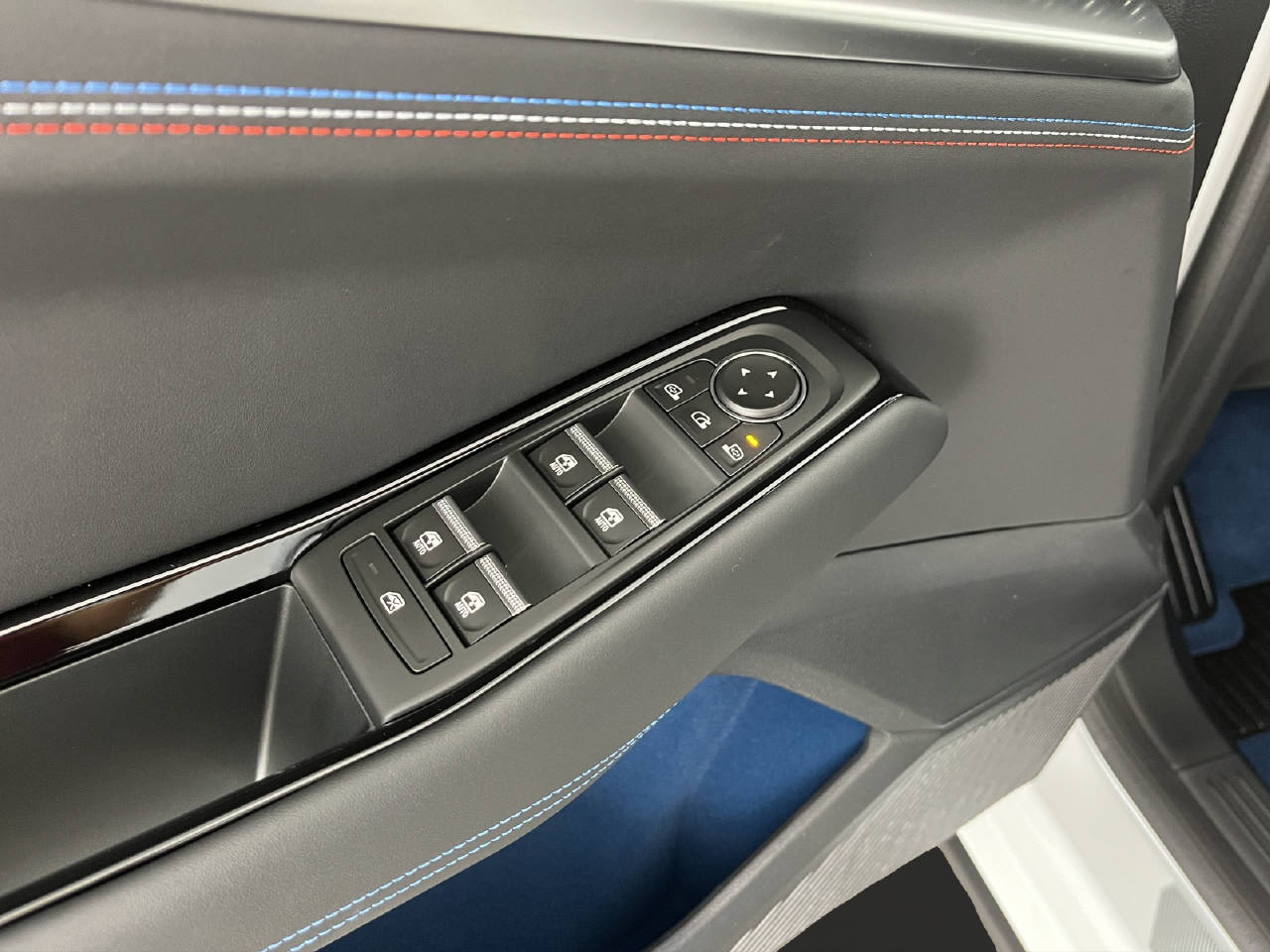 RENAULT Rafale 1.2 E-Tech Plug-in Atelier Alpine-image-13