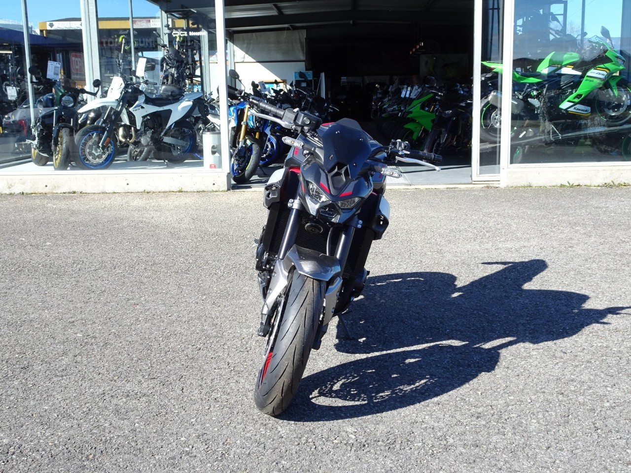 KAWASAKI Z 900 (35kW)-showroom-element-2