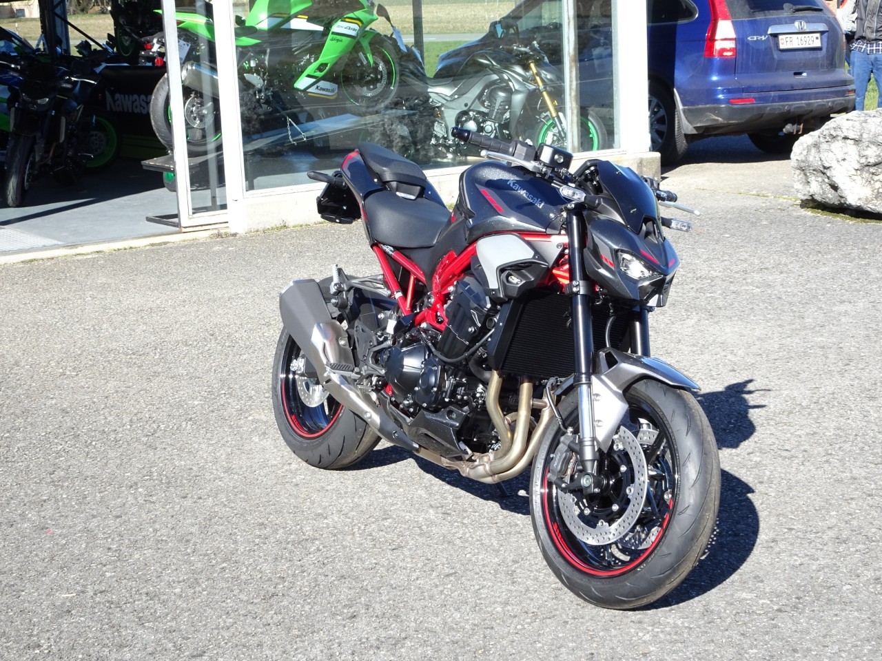 KAWASAKI Z 900 (35kW)-showroom-element-1