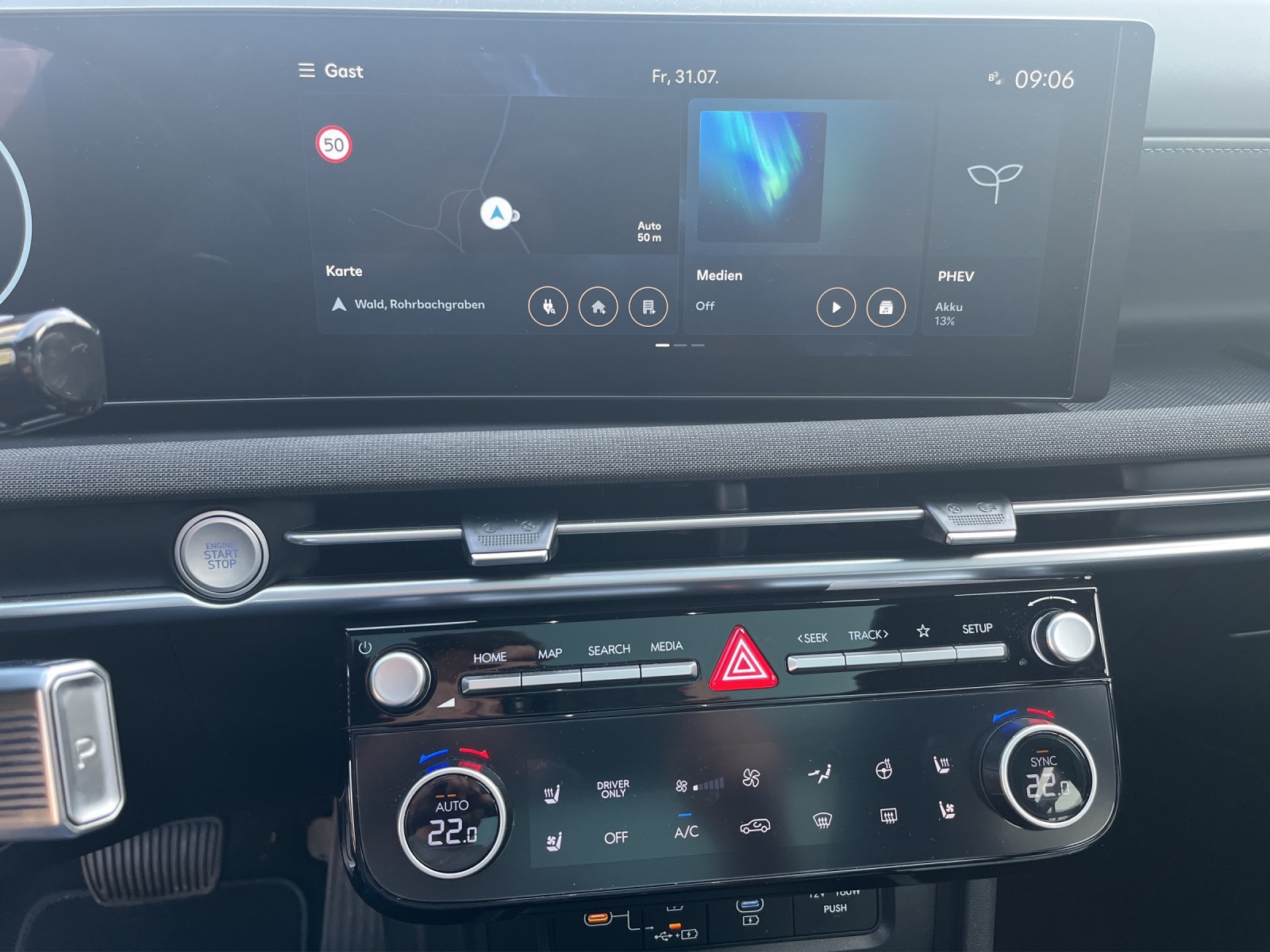 HYUNDAI Tucson 1.6 TGDI PHEV 20th Anniversary 4WD-image-9