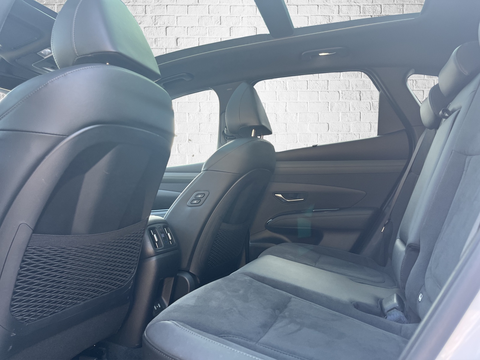 HYUNDAI Tucson 1.6 TGDI PHEV 20th Anniversary 4WD-image-14