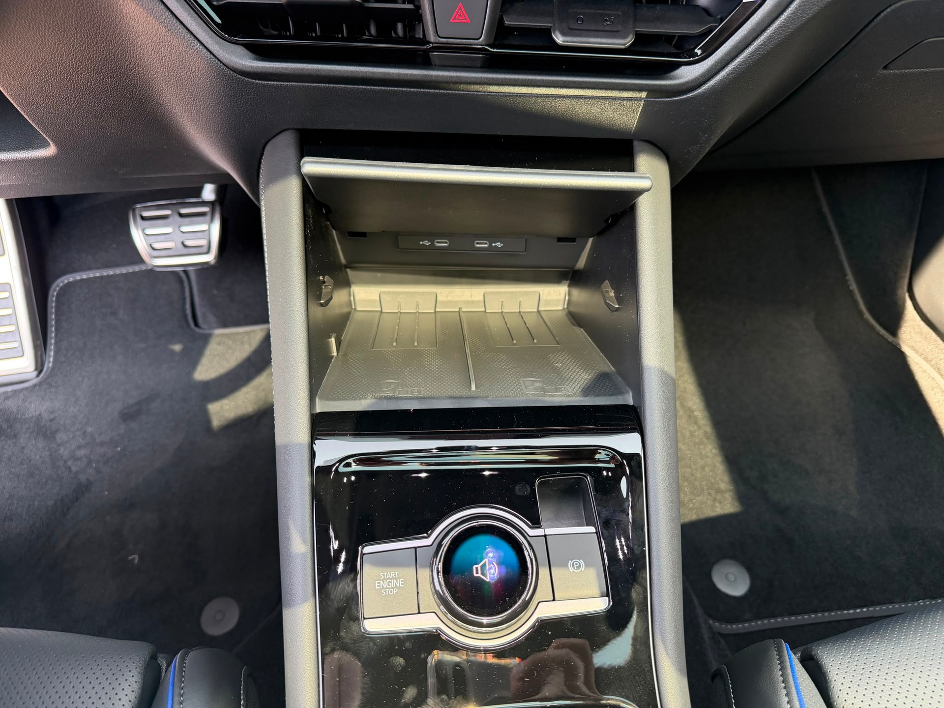 VW Tayron 2.0 TSI R-Line Plus DSG 4Motion-image-18