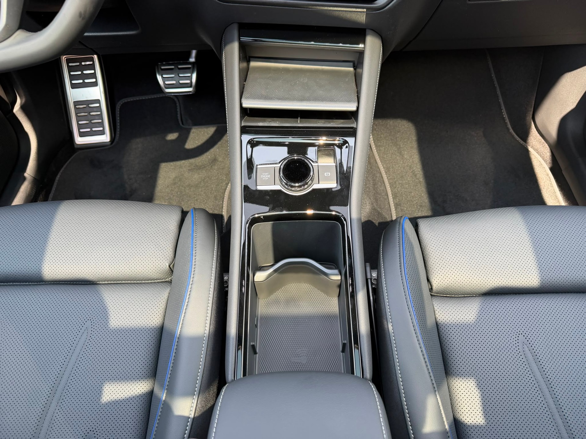 VW Tayron 2.0 TSI R-Line Plus DSG 4Motion-image-19