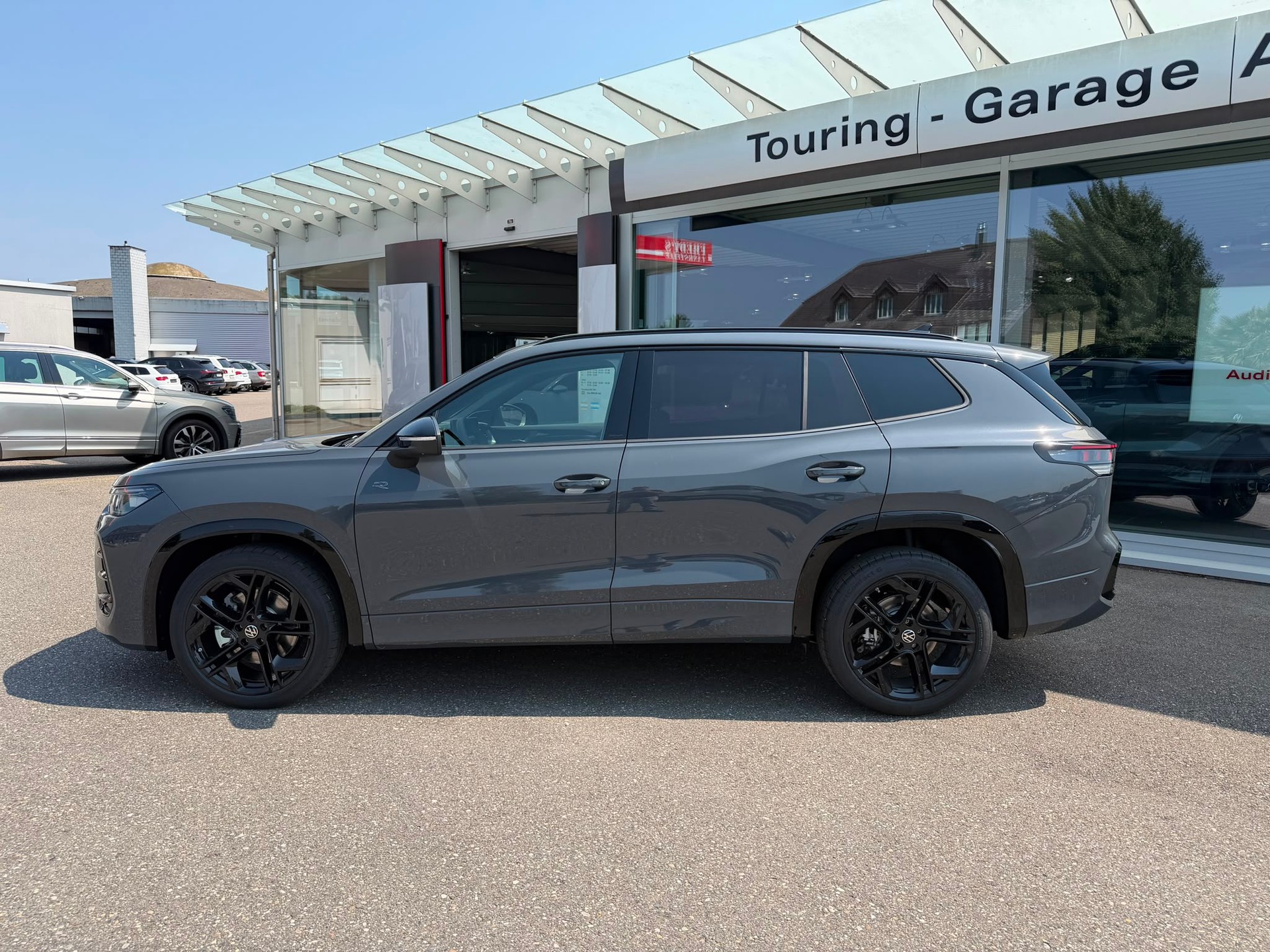 VW Tayron 2.0 TSI R-Line Plus DSG 4Motion-image-1