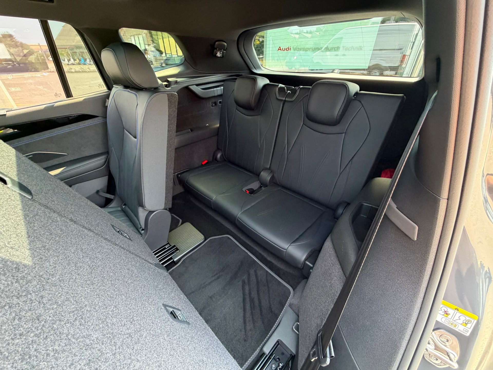 VW Tayron 2.0 TSI R-Line Plus DSG 4Motion-image-24