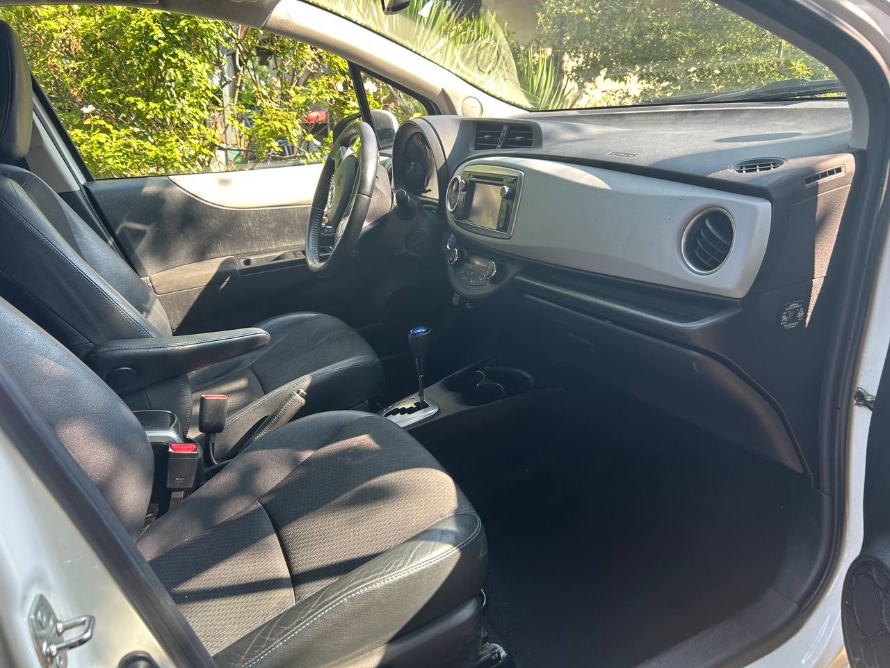 TOYOTA 1.5 VVT-i HSD Sol Premium-image-5