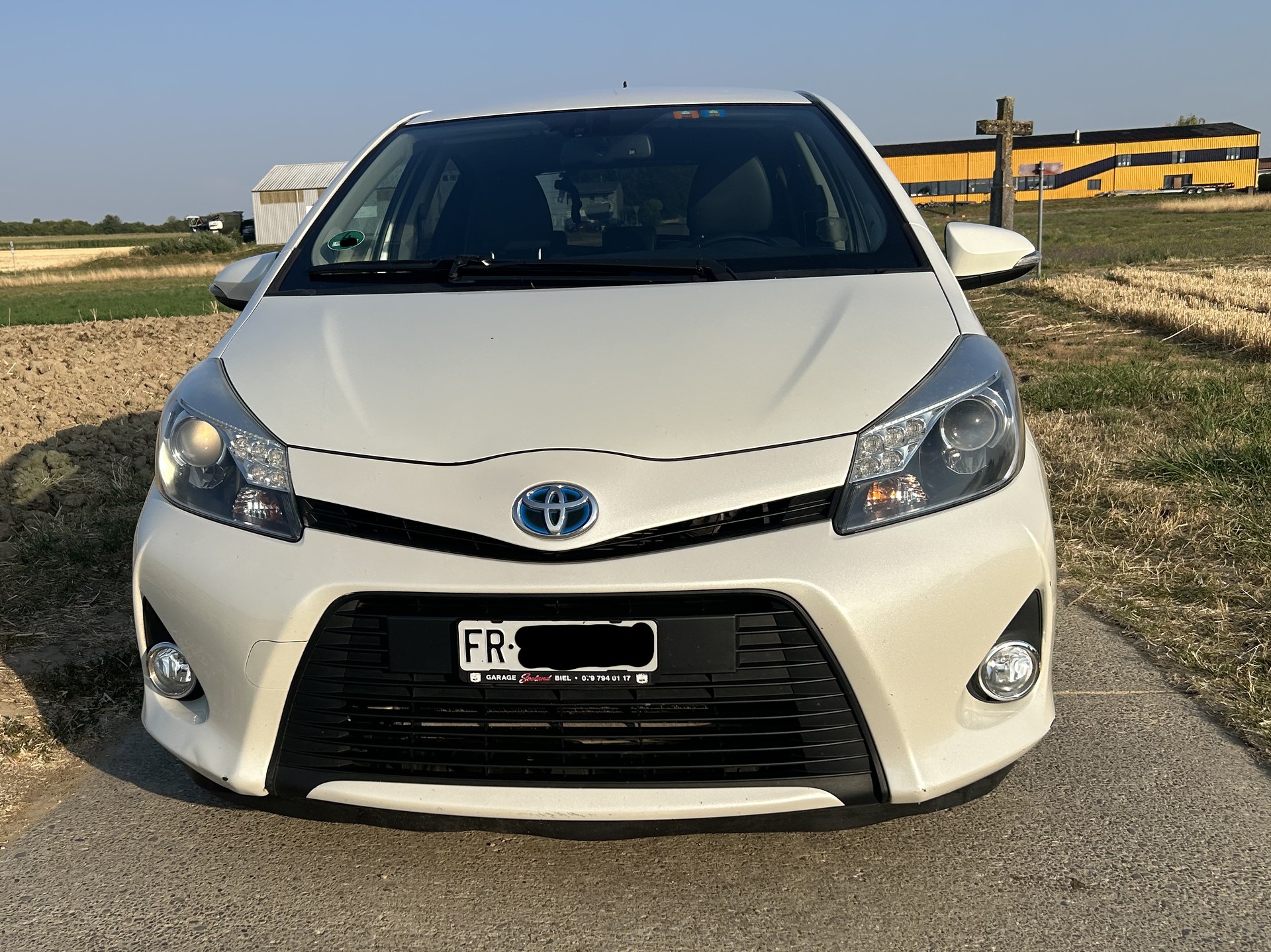 TOYOTA 1.5 VVT-i HSD Sol Premium-image-2