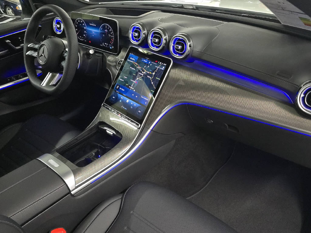 MERCEDES-BENZ C 300 de AMG Line 4Matic T-Modell-image-9