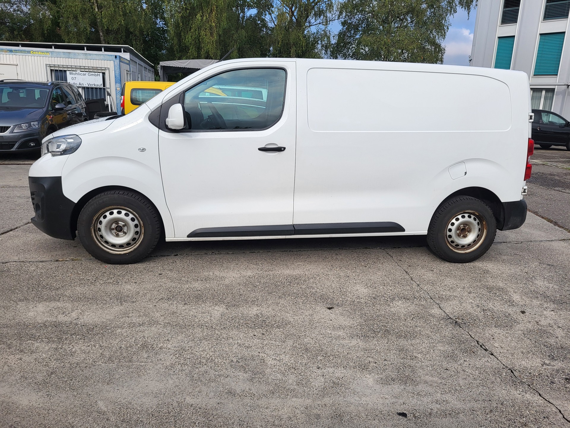 PEUGEOT Expert 2.0 BlueHDi 180 S&S Active Standard EAT6-image-11