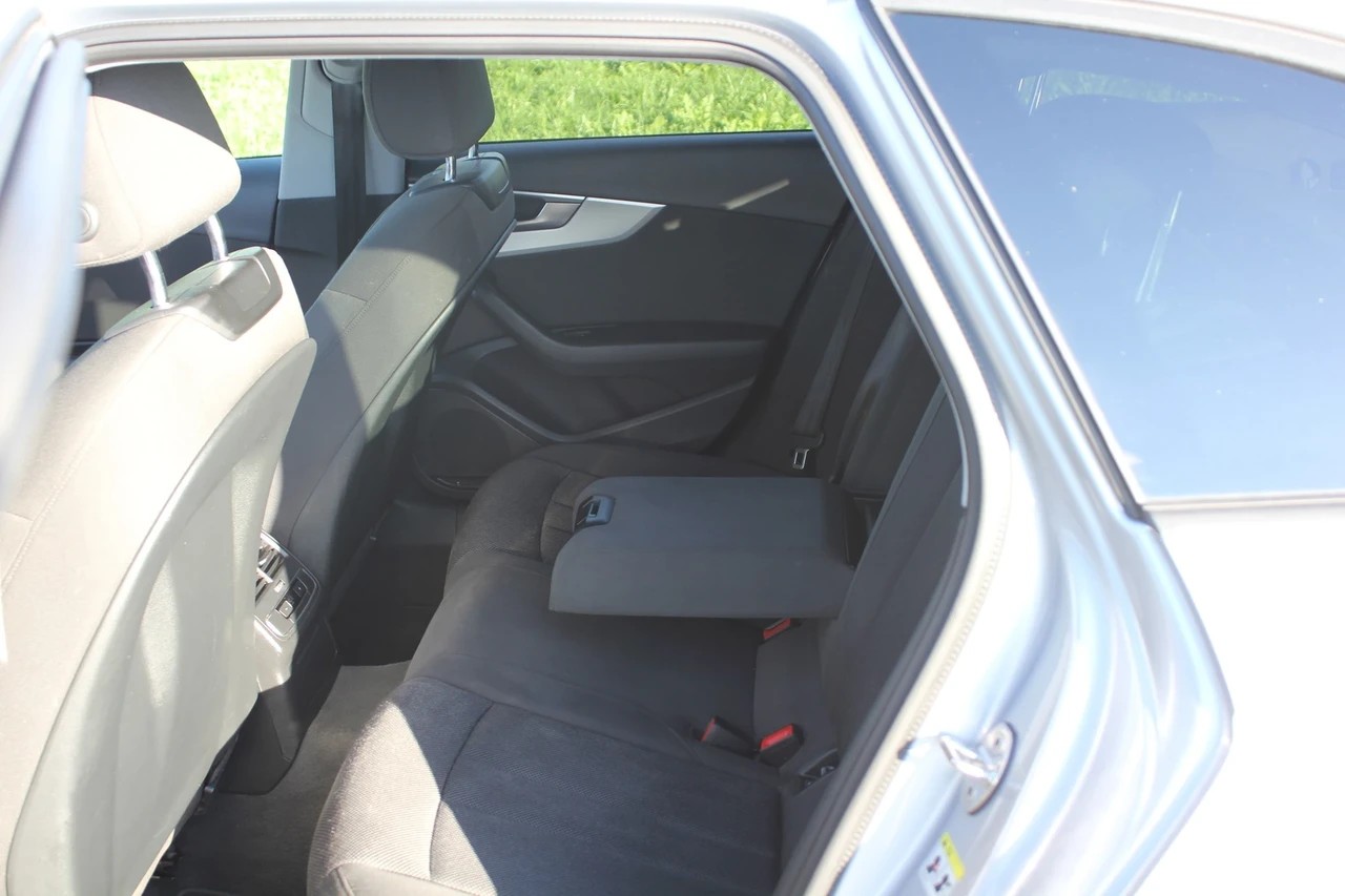 AUDI A4 allroad 2.0 TDI quattro S-tronic-image-8