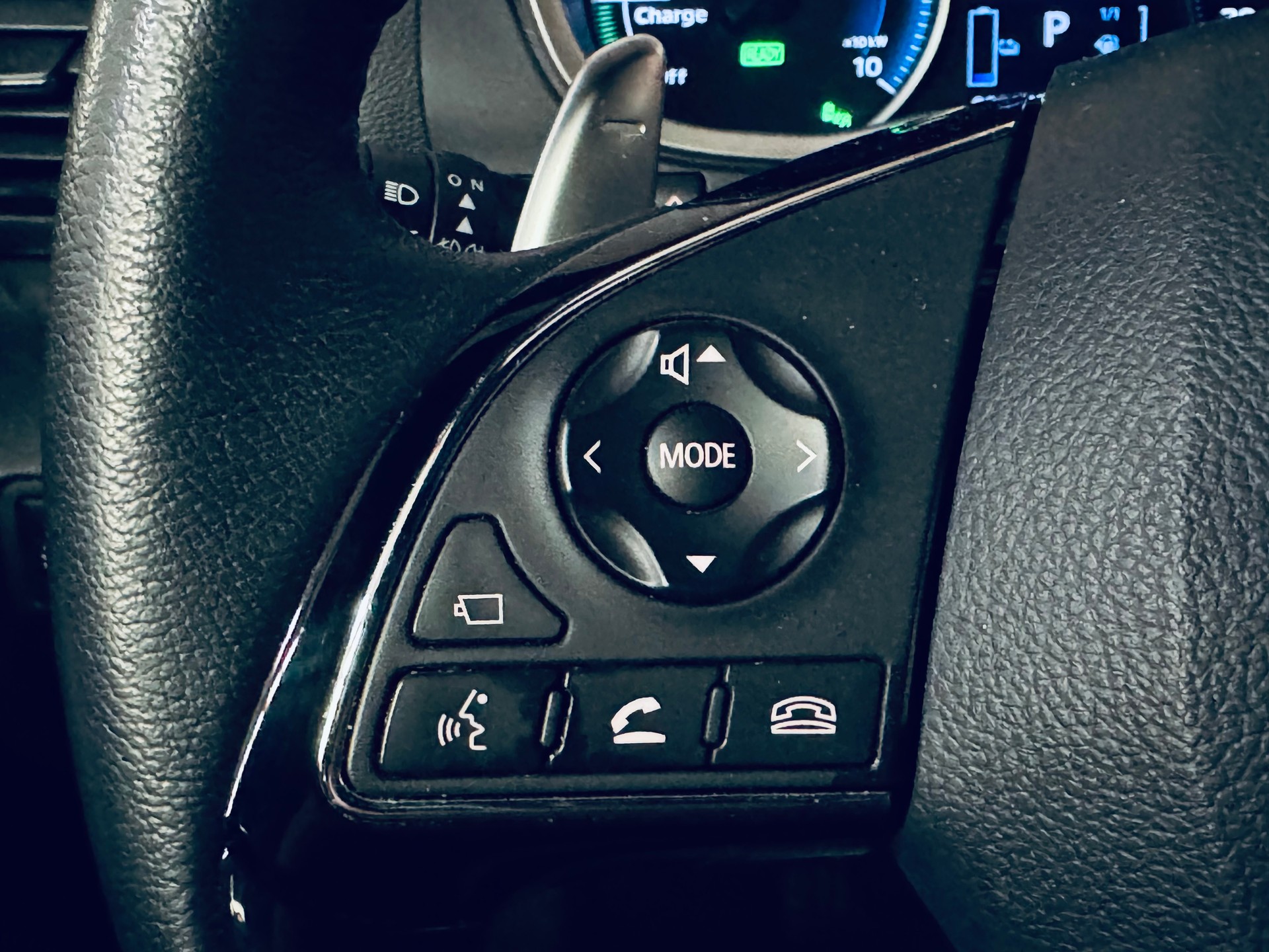 MITSUBISHI Eclipse Cross 2.4 PHEV Diamond 4WD-image-24