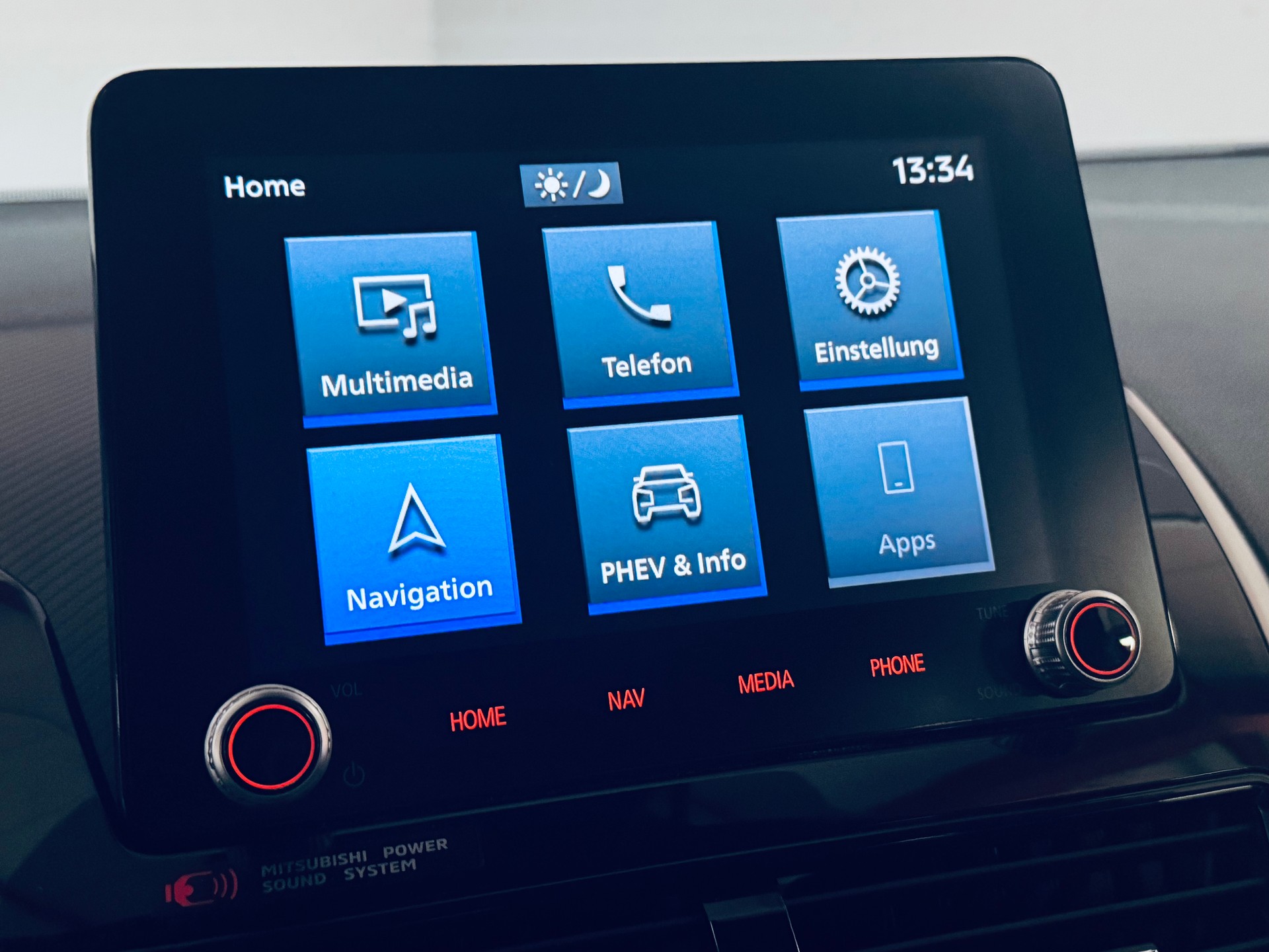 MITSUBISHI Eclipse Cross 2.4 PHEV Diamond 4WD-image-17