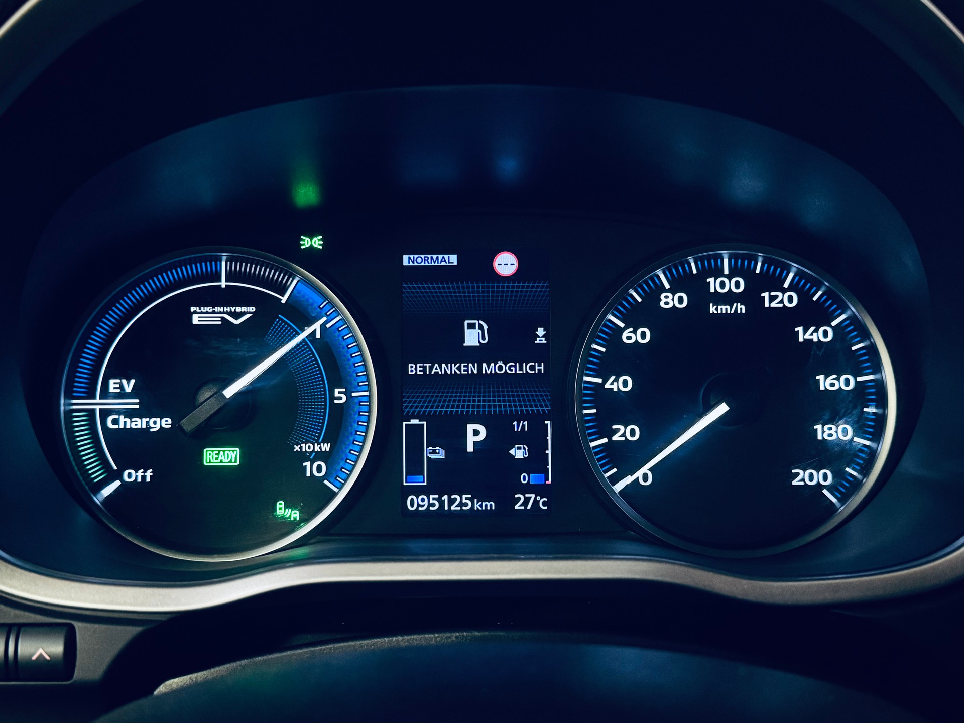MITSUBISHI Eclipse Cross 2.4 PHEV Diamond 4WD-image-16