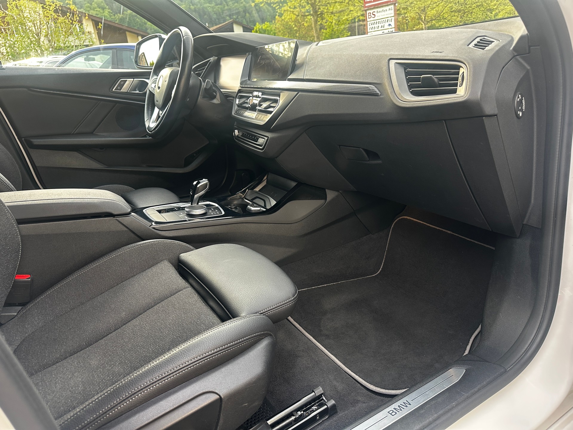 BMW 116d Steptronic M Sport-image-13