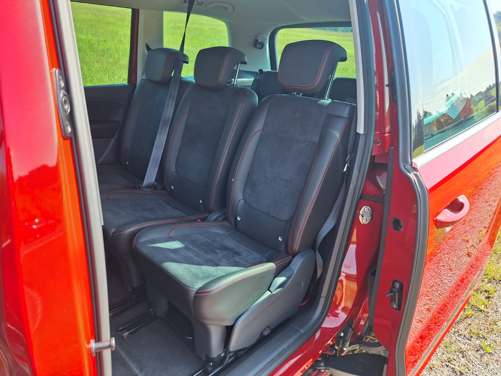 SEAT 2.0 TDI 177 Sw. FR 4x4 DSG S/S-image-2