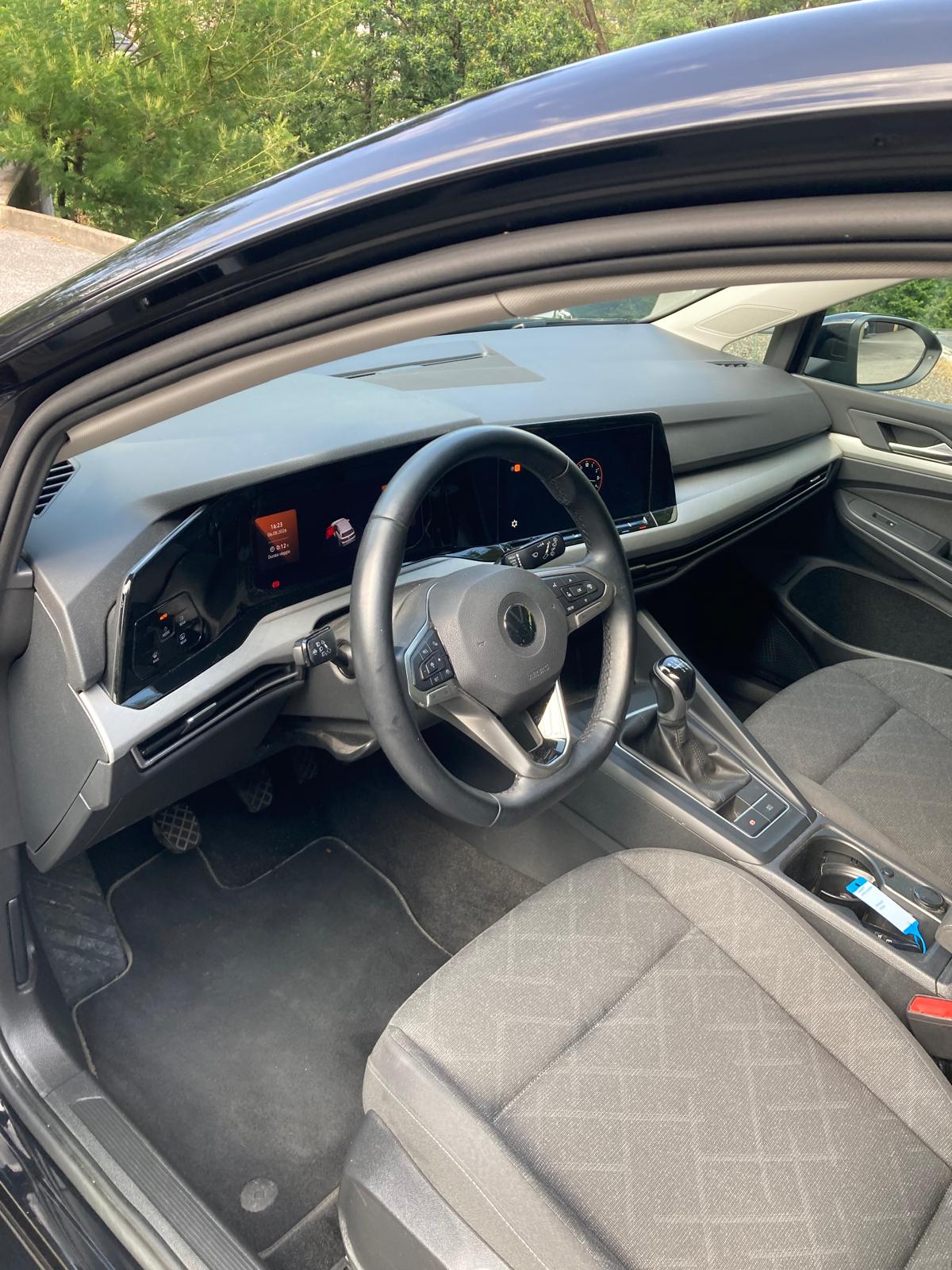 VW Golf 1.5 TSI ACT Life-image-9