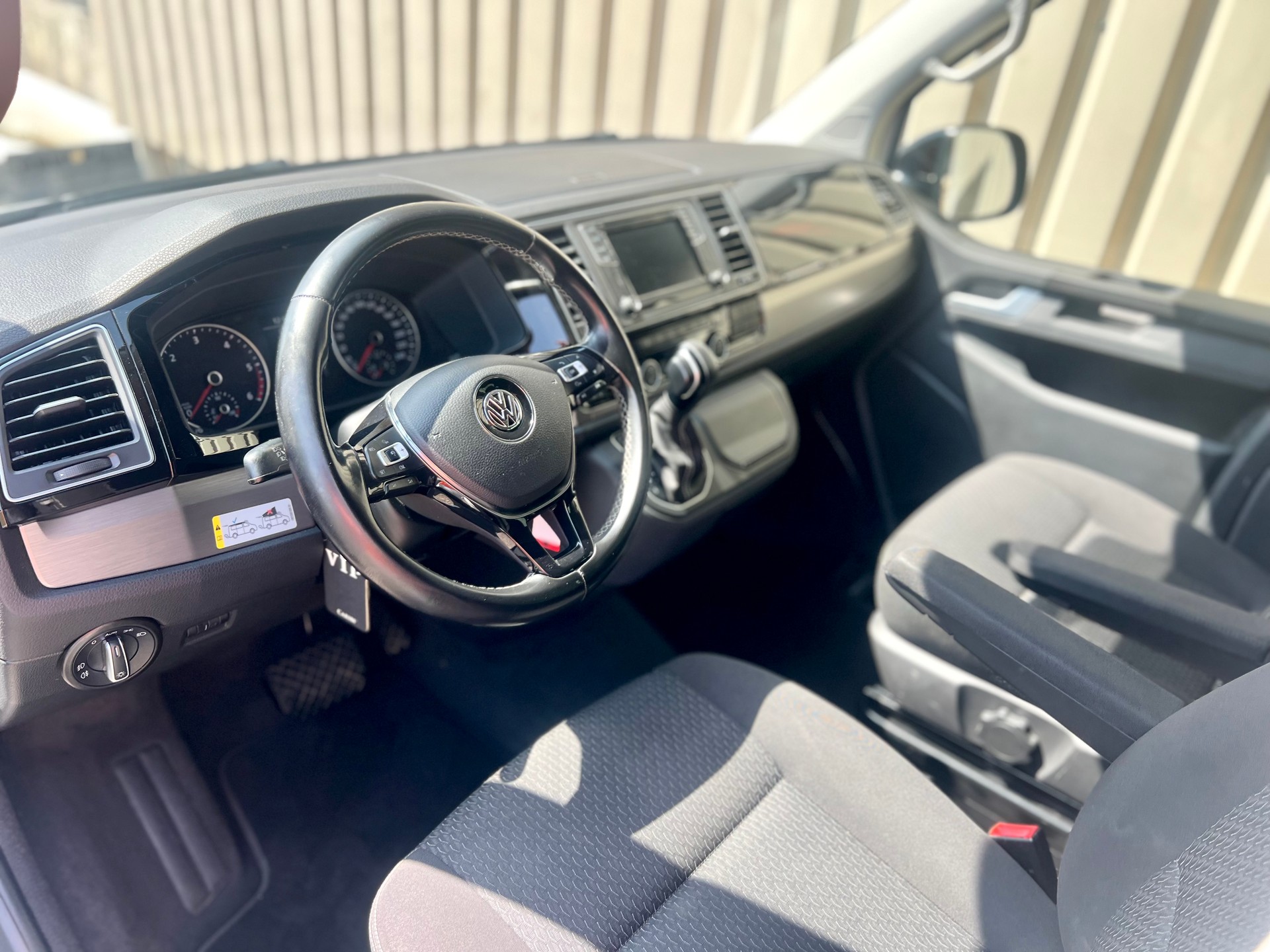 VW T6 California 2.0 TDI 150 PS Beach Edition 4Motion DSG by Nutzfahrzeugcenter Seetal-image-11