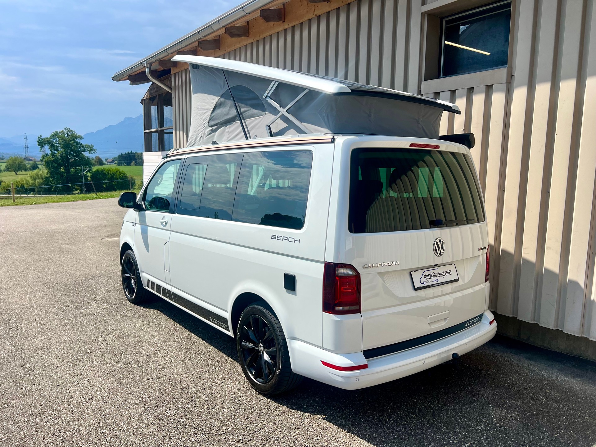 VW T6 California 2.0 TDI 150 PS Beach Edition 4Motion DSG by Nutzfahrzeugcenter Seetal-image-6