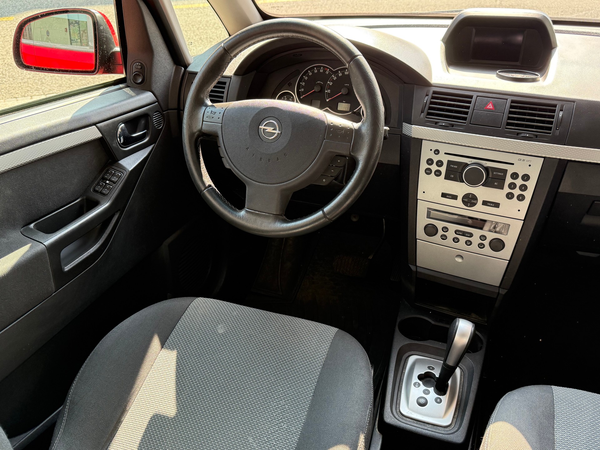 OPEL Meriva 1.6i-16 TP Cosmo-image-8