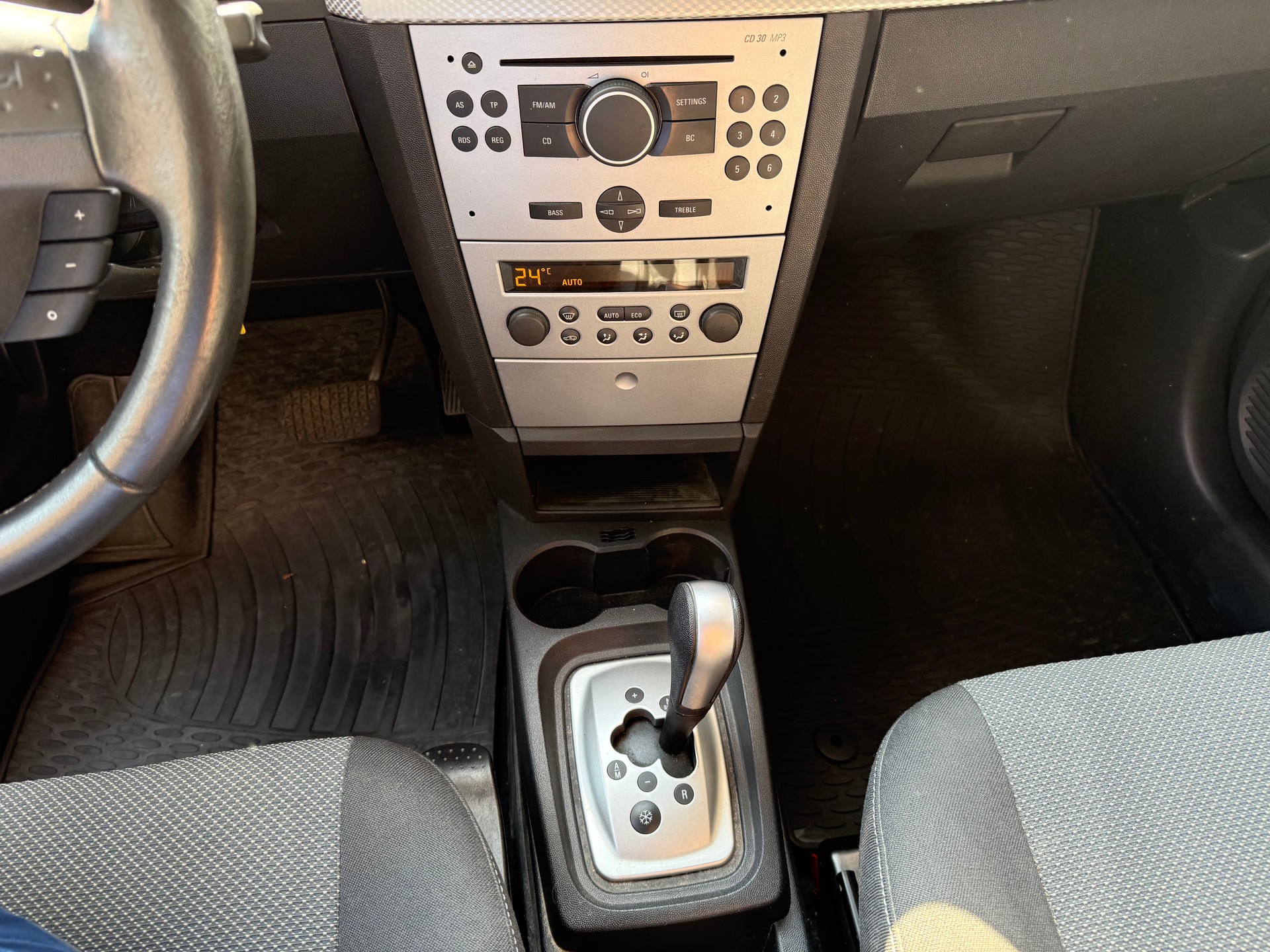 OPEL Meriva 1.6i-16 TP Cosmo-image-14