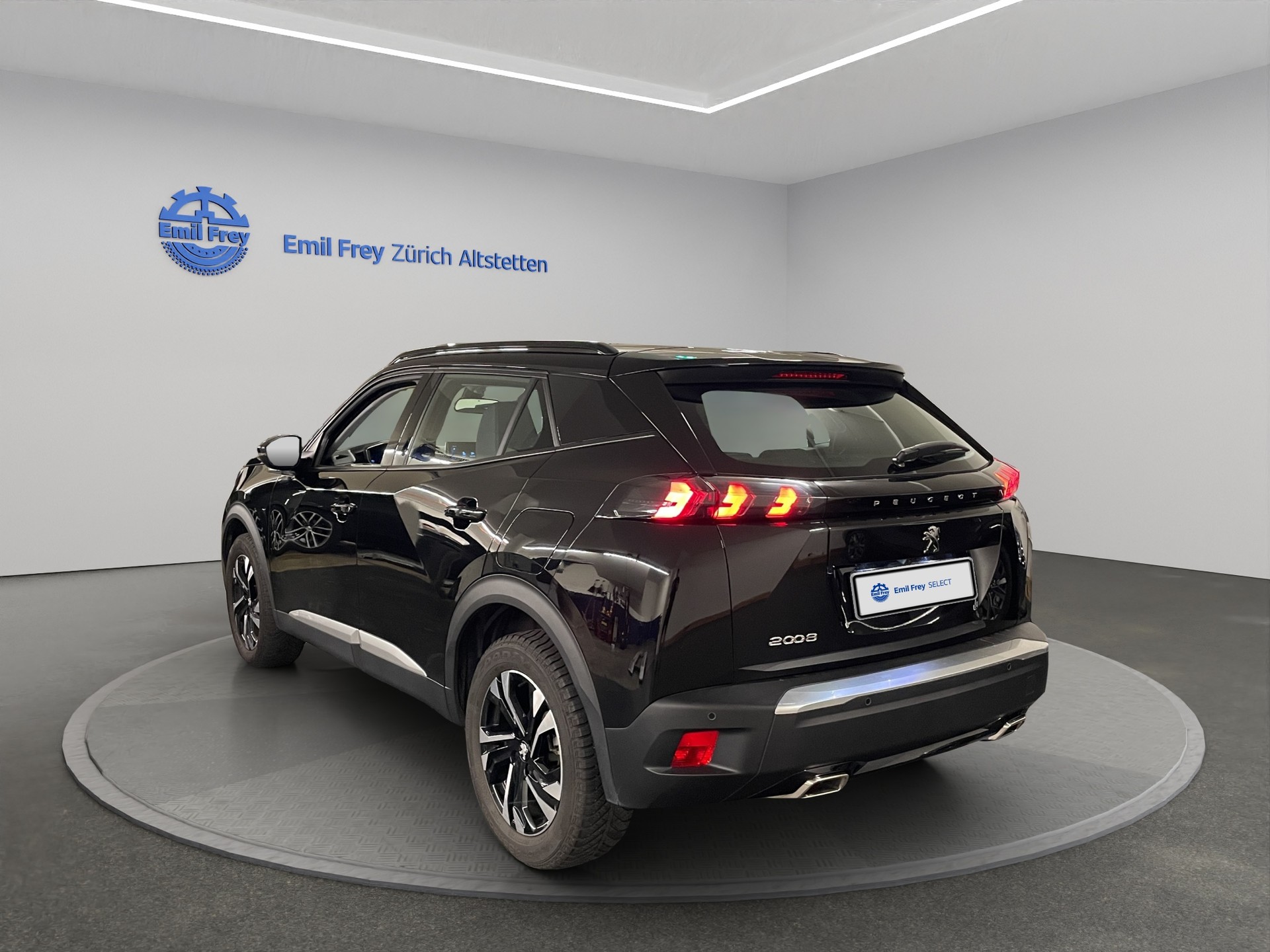 PEUGEOT 2008 1.2 PureTech 130 Active-image-1