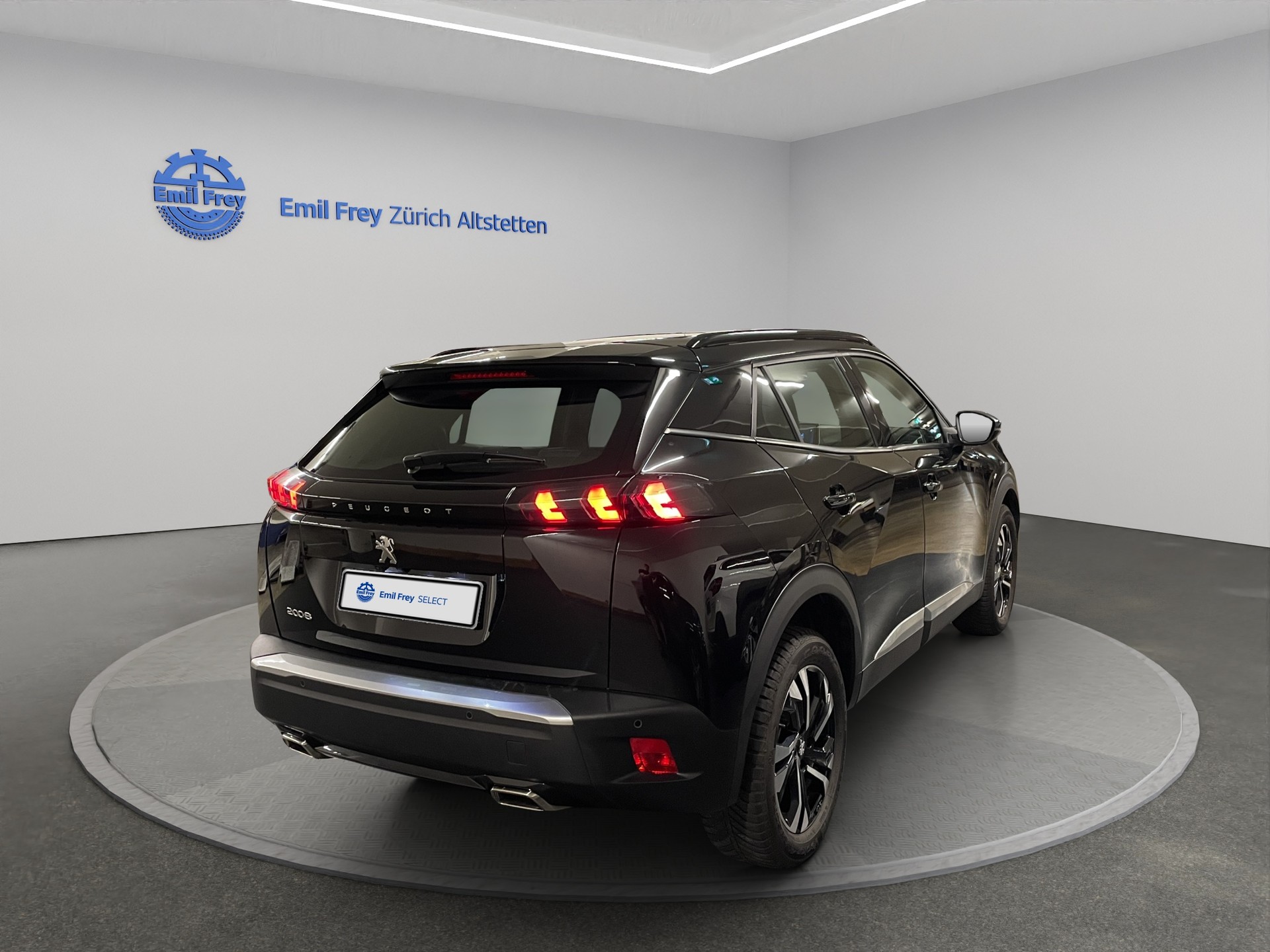 PEUGEOT 2008 1.2 PureTech 130 Active-image-2