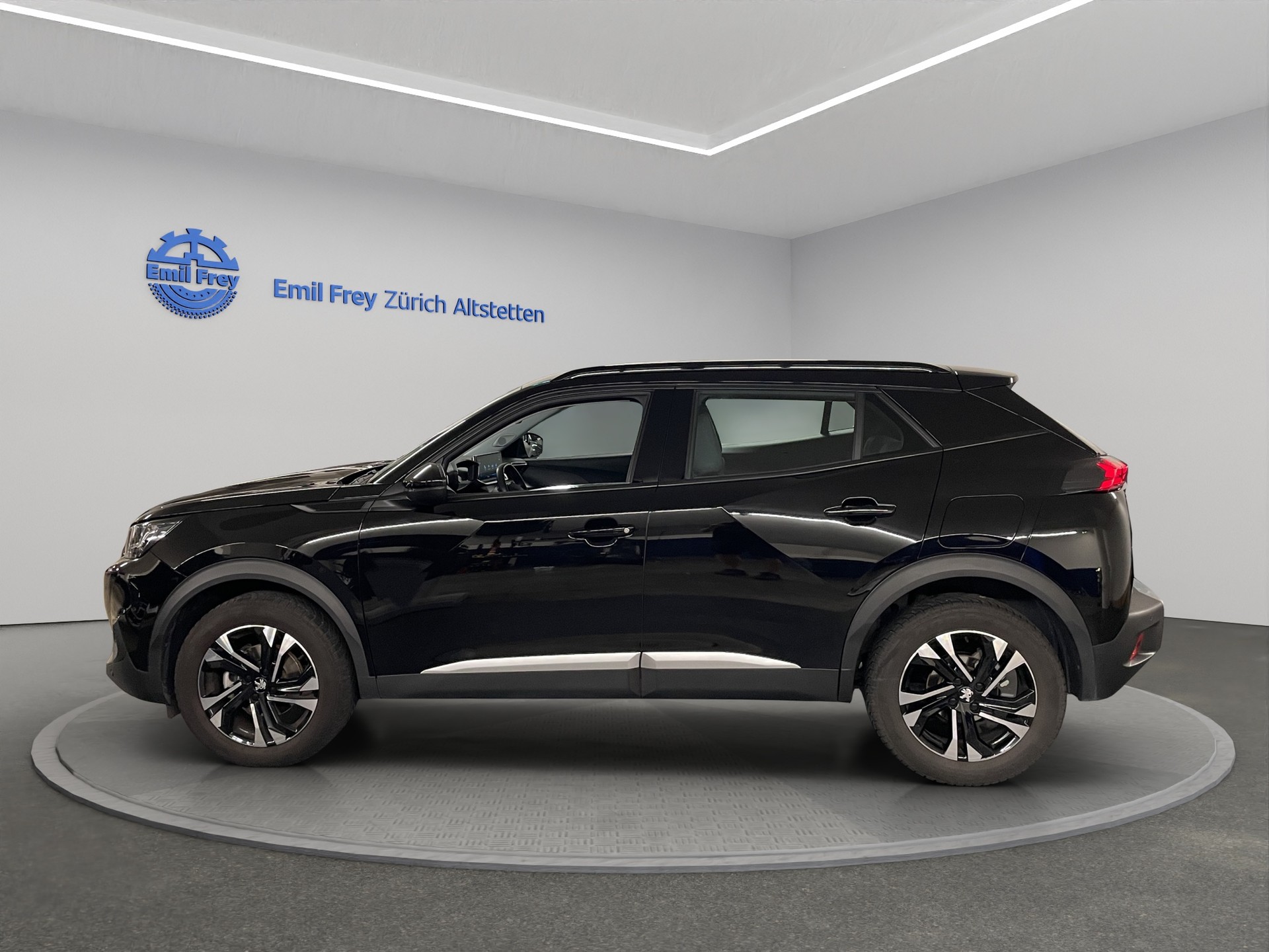 PEUGEOT 2008 1.2 PureTech 130 Active-image-3