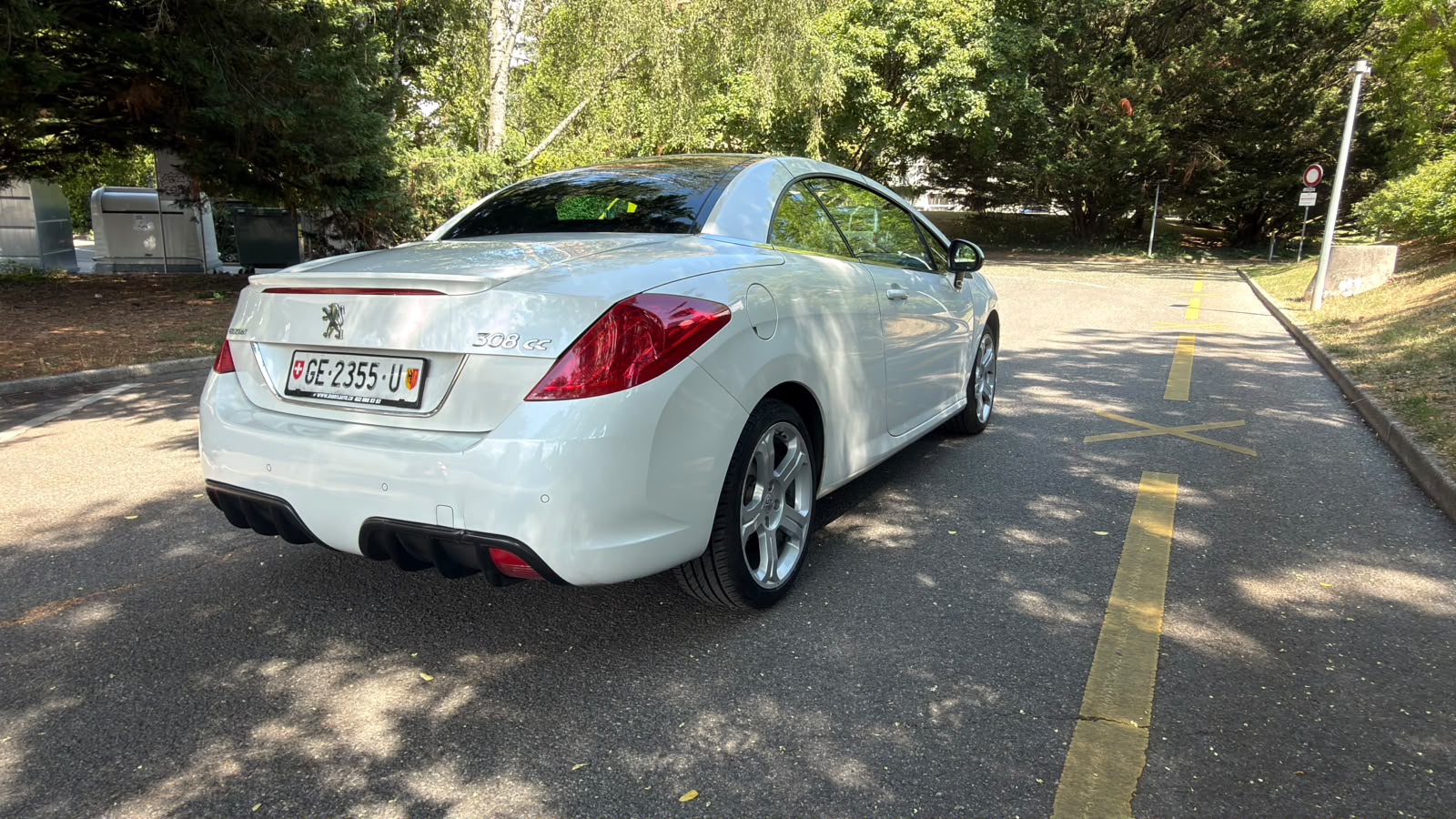 PEUGEOT CC 2.0 HDI-image-8