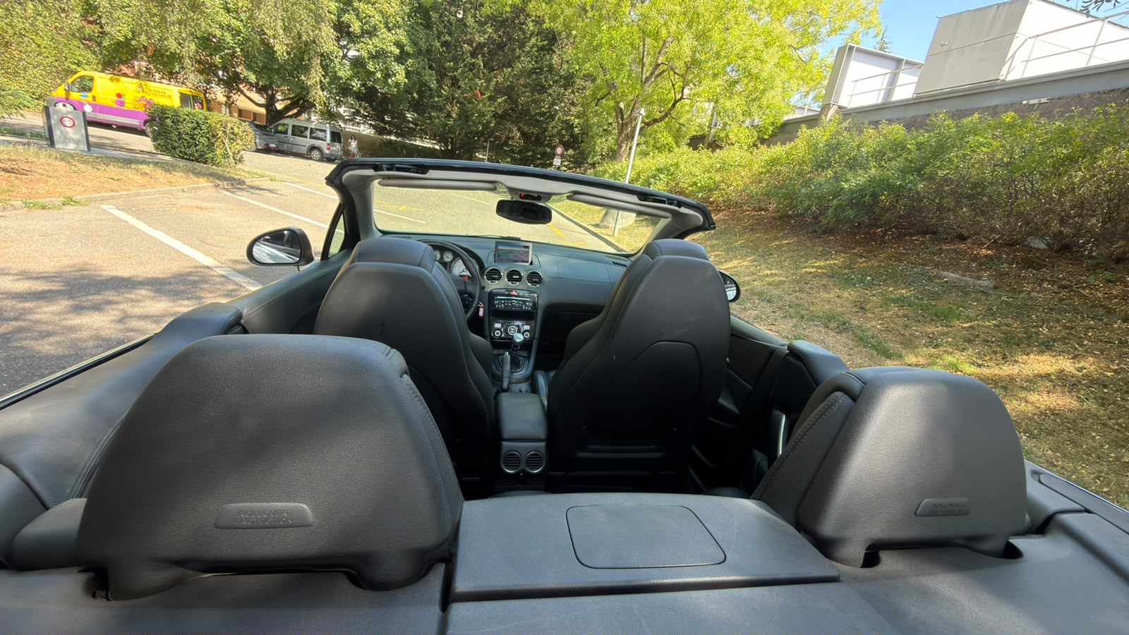 PEUGEOT CC 2.0 HDI-image-2