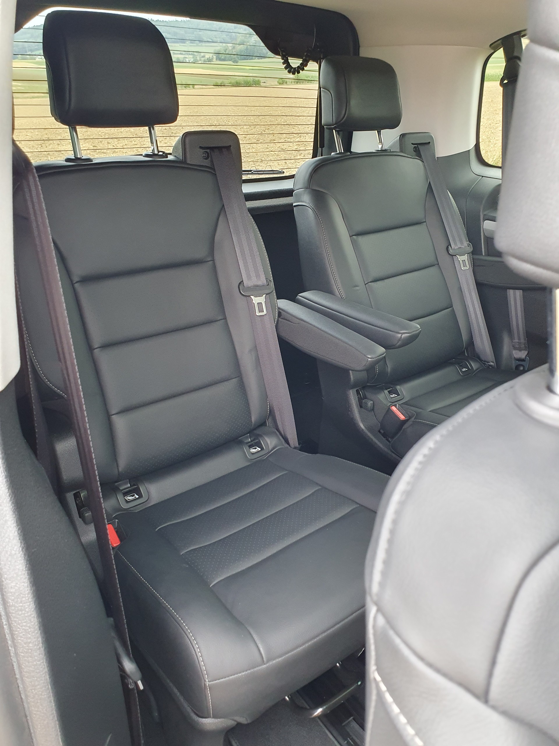 OPEL Zafira Life 2.0 CDTI Business Elegance M Automatik-image-11