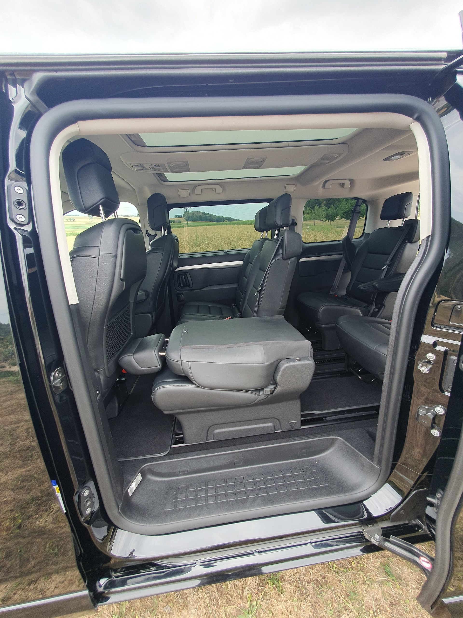 OPEL Zafira Life 2.0 CDTI Business Elegance M Automatik-image-10