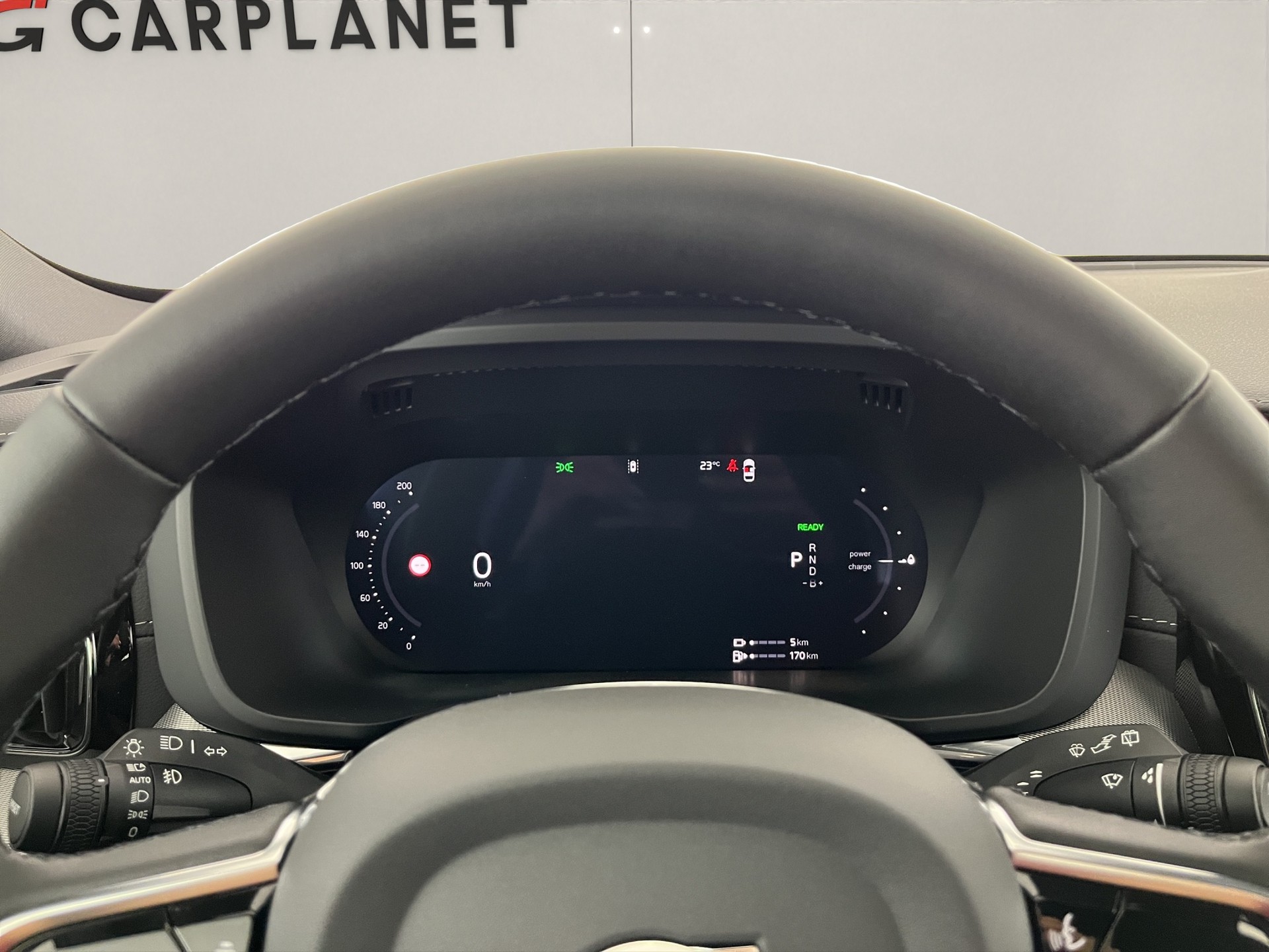 VOLVO XC60 2.0 T8 TE Black Edition eAWD-image-15