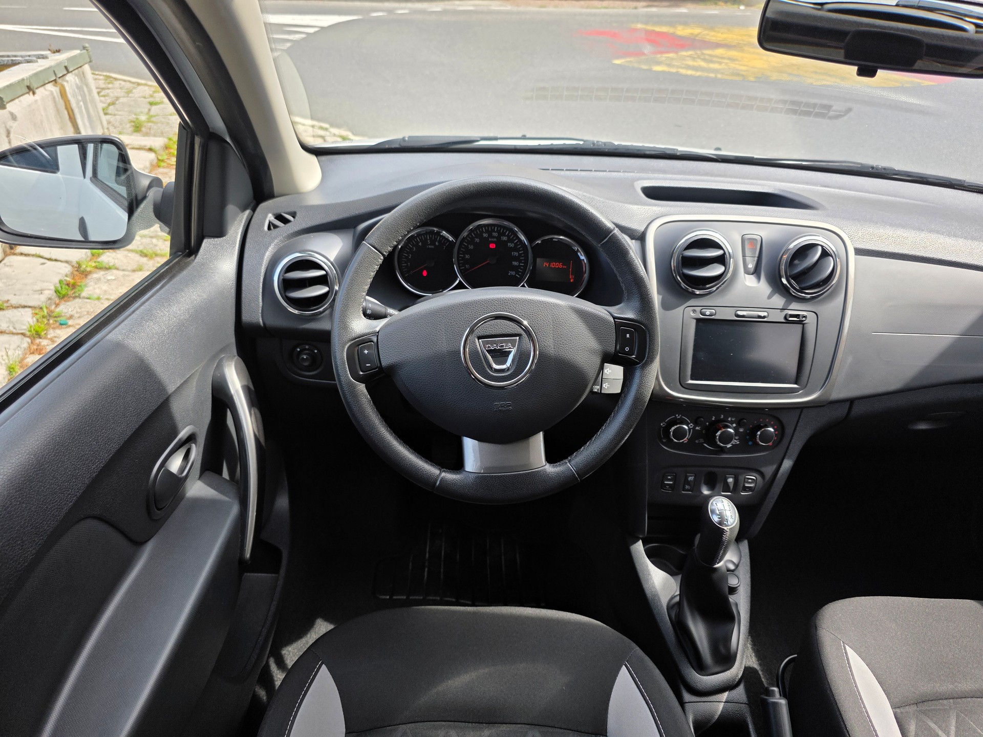 DACIA Sandero 1.5 dCi Stepway Lauréate-image-7