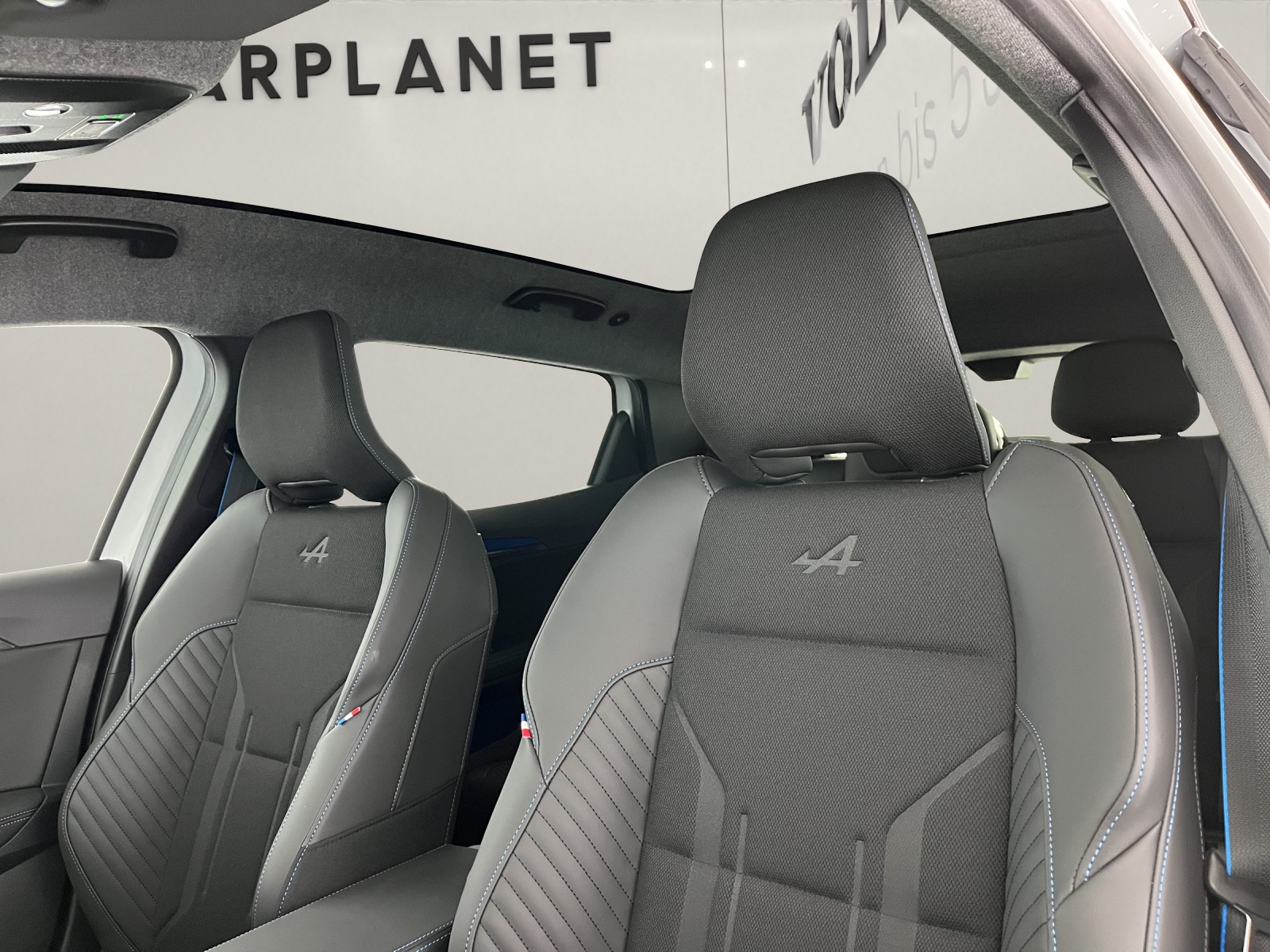 RENAULT Scénic E-Tech esprit Alpine-image-14