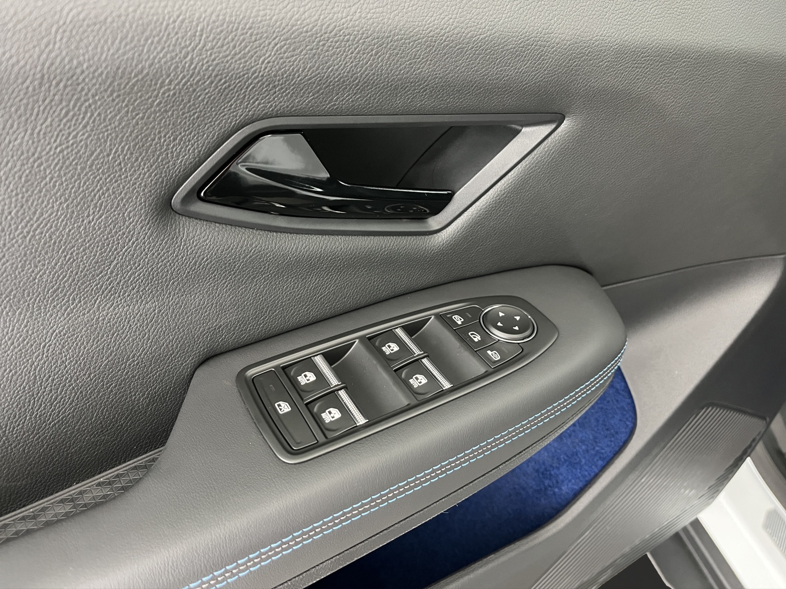 RENAULT Scénic E-Tech esprit Alpine-image-12