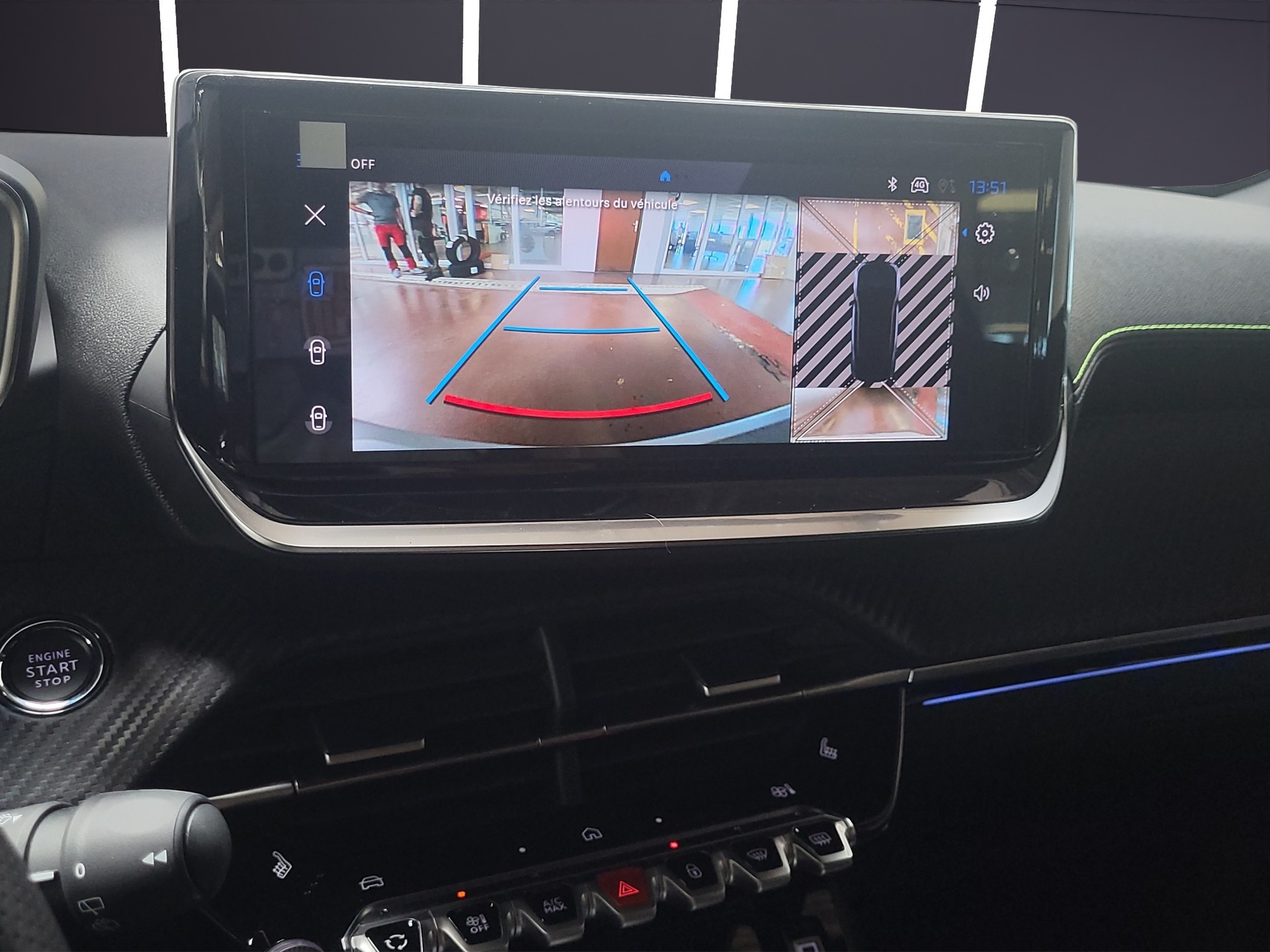 PEUGEOT 2008 1.2 MHEV GT Exclusive-image-8