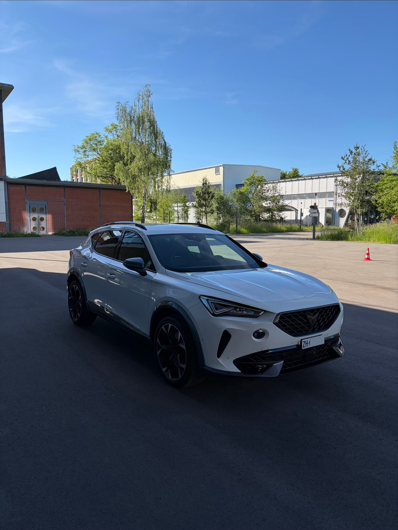 CUPRA 2.0 TSI VZ 4Drive DSG-image-2