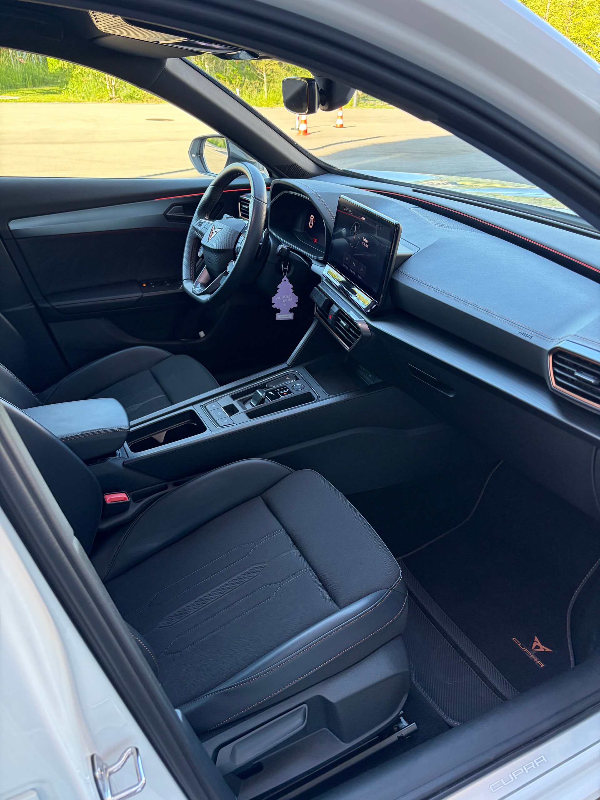 CUPRA 2.0 TSI VZ 4Drive DSG-image-8