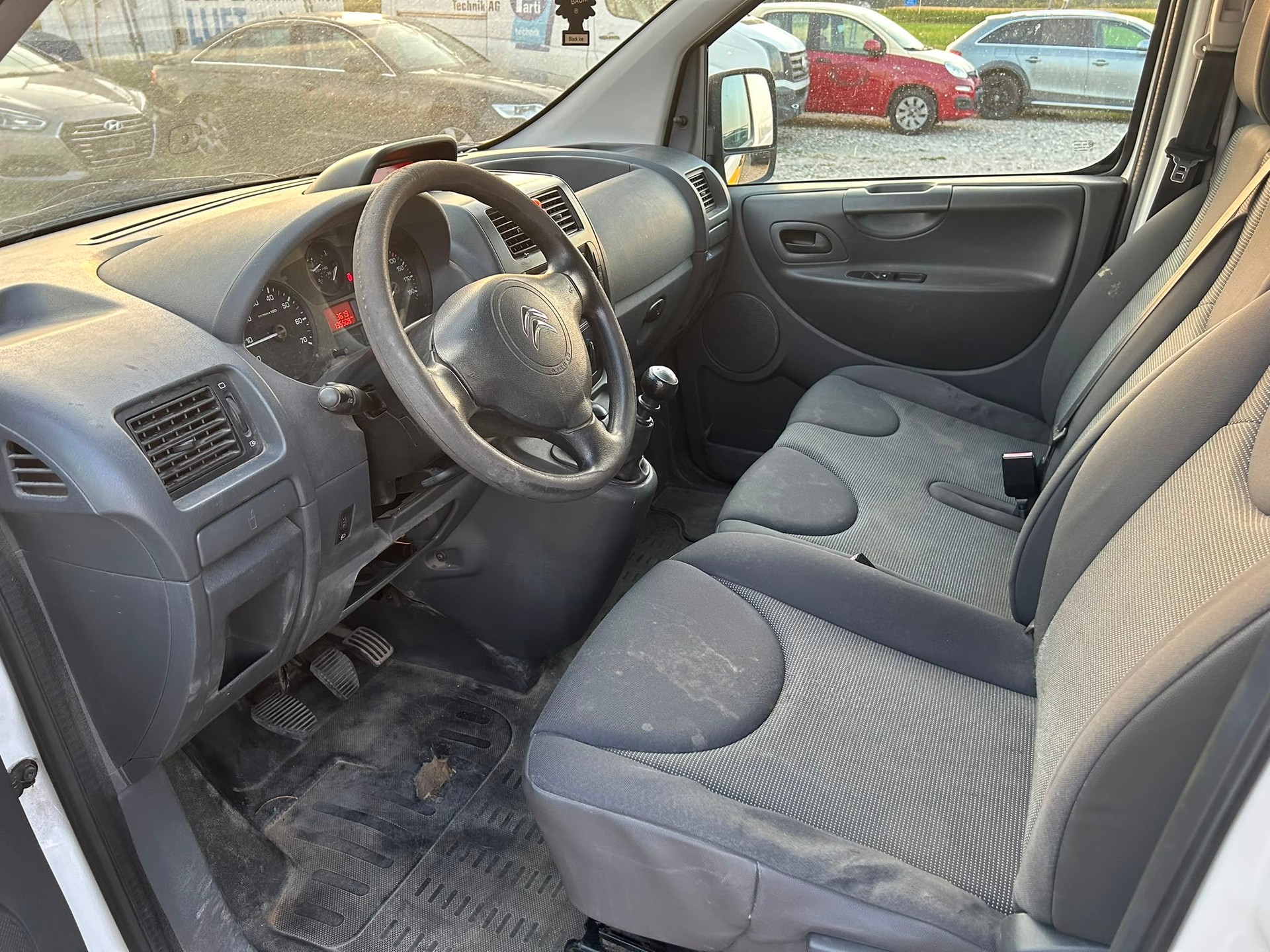 CITROEN Jumpy 2.0 HDi 12 L2H1-image-8