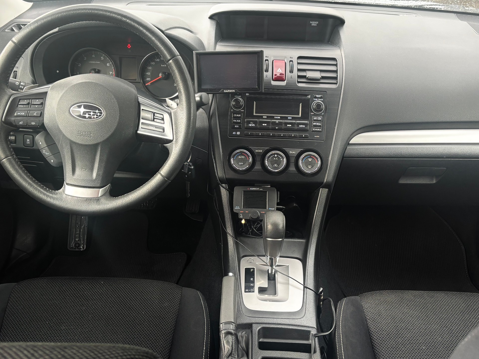 SUBARU XV 2.0 Swiss Two AWD CVT-image-6