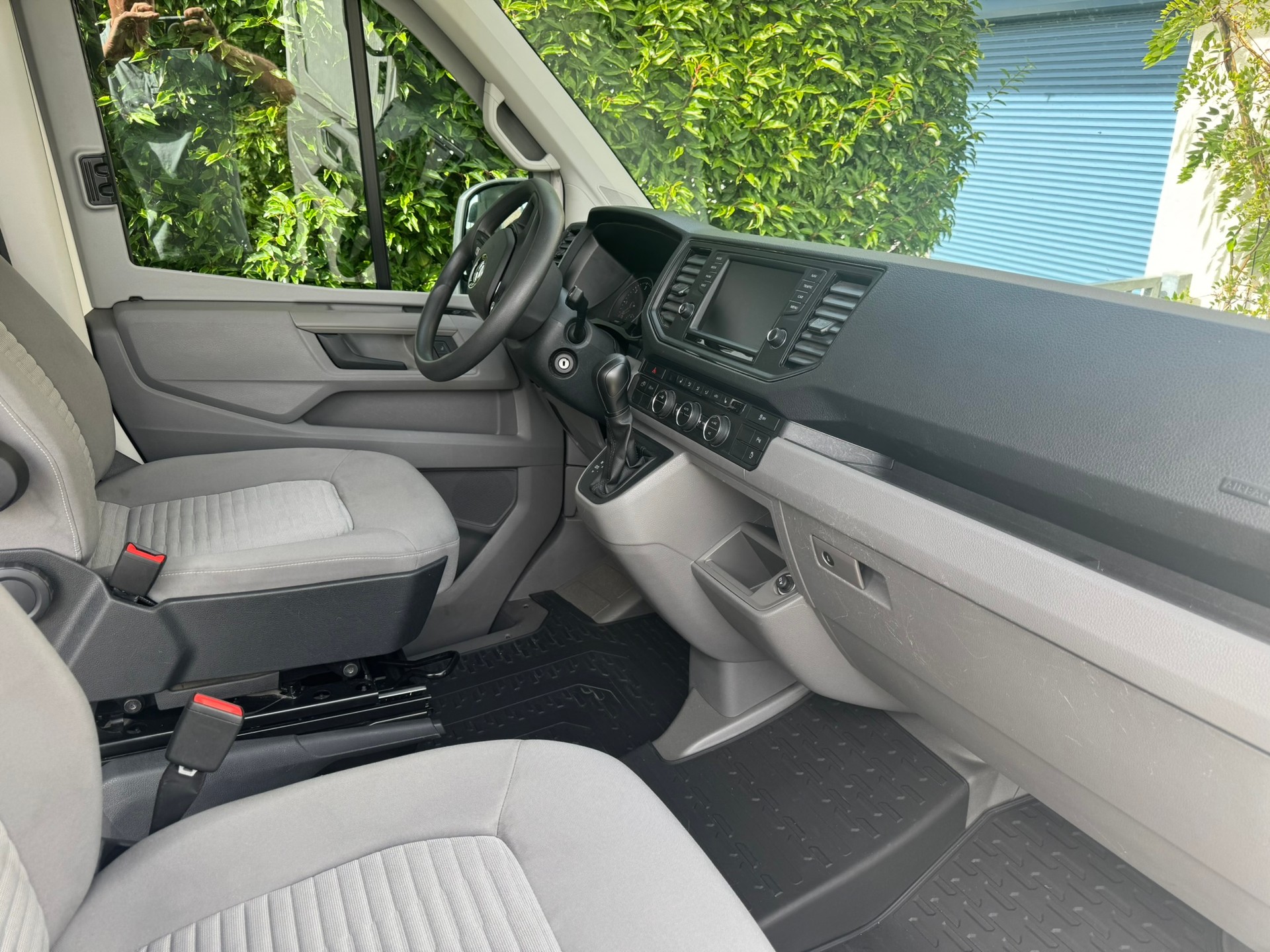 VW Grand California-image-10
