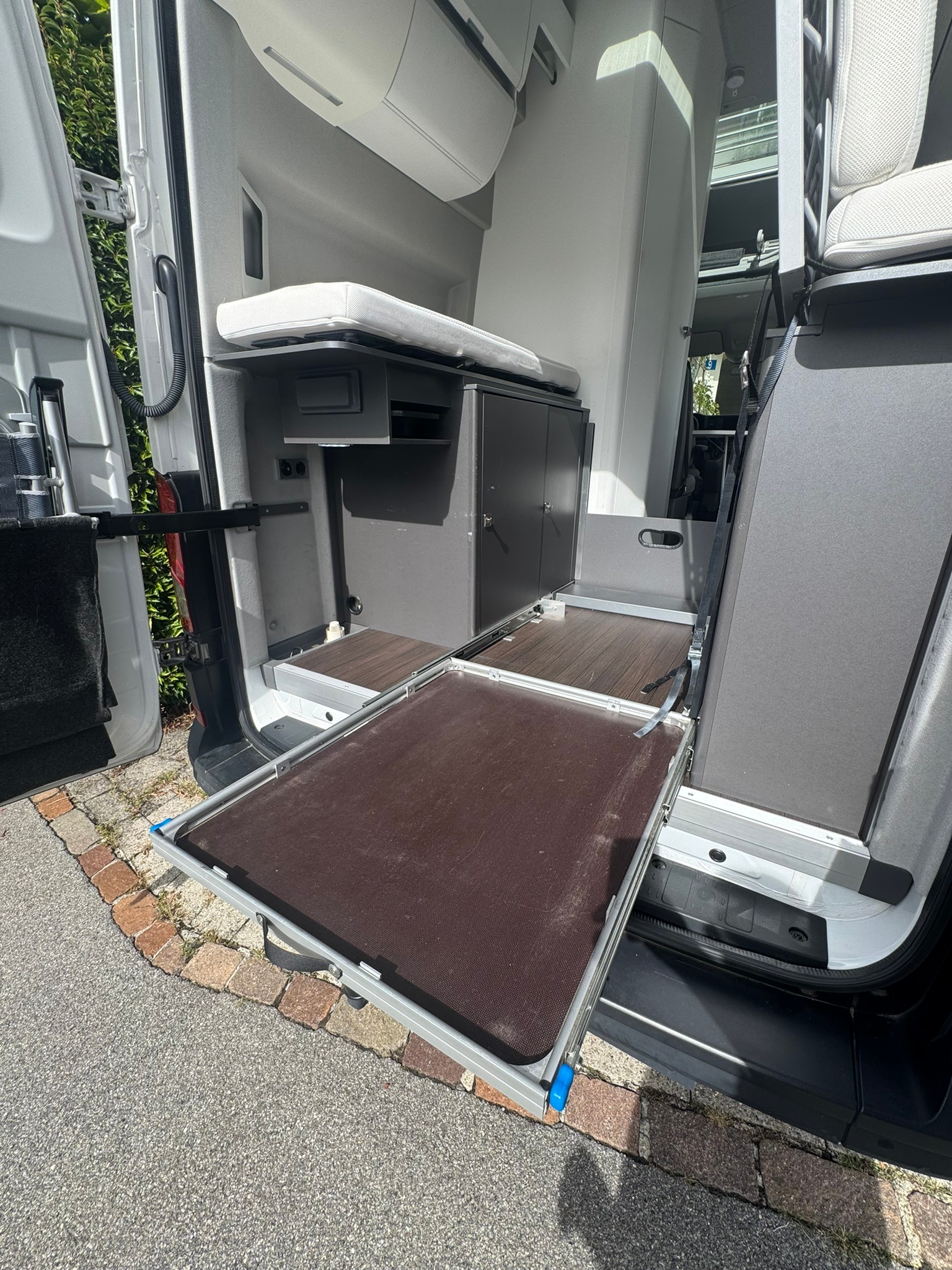 VW Grand California-image-19